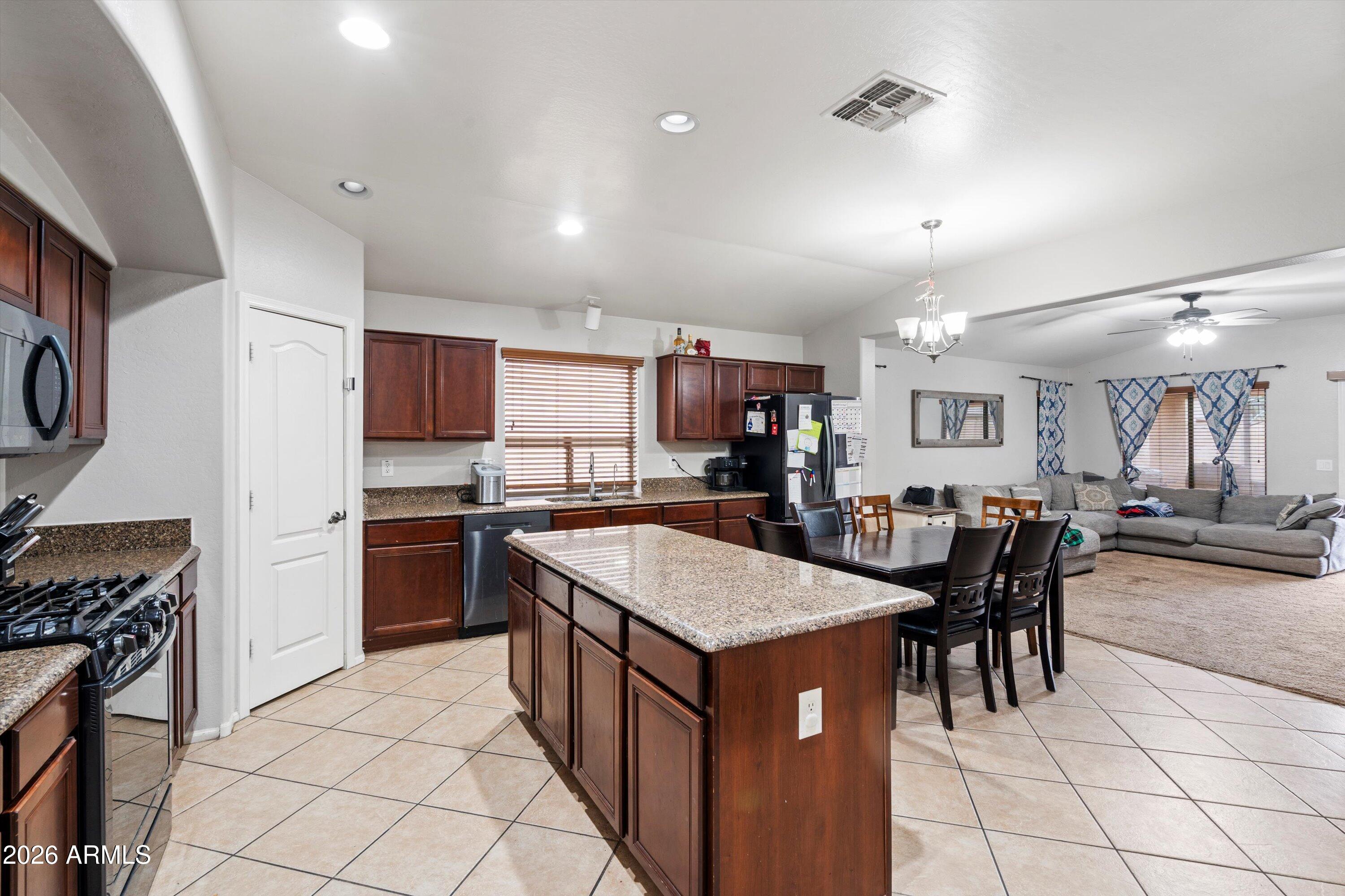 1367 E PALO VERDE Street