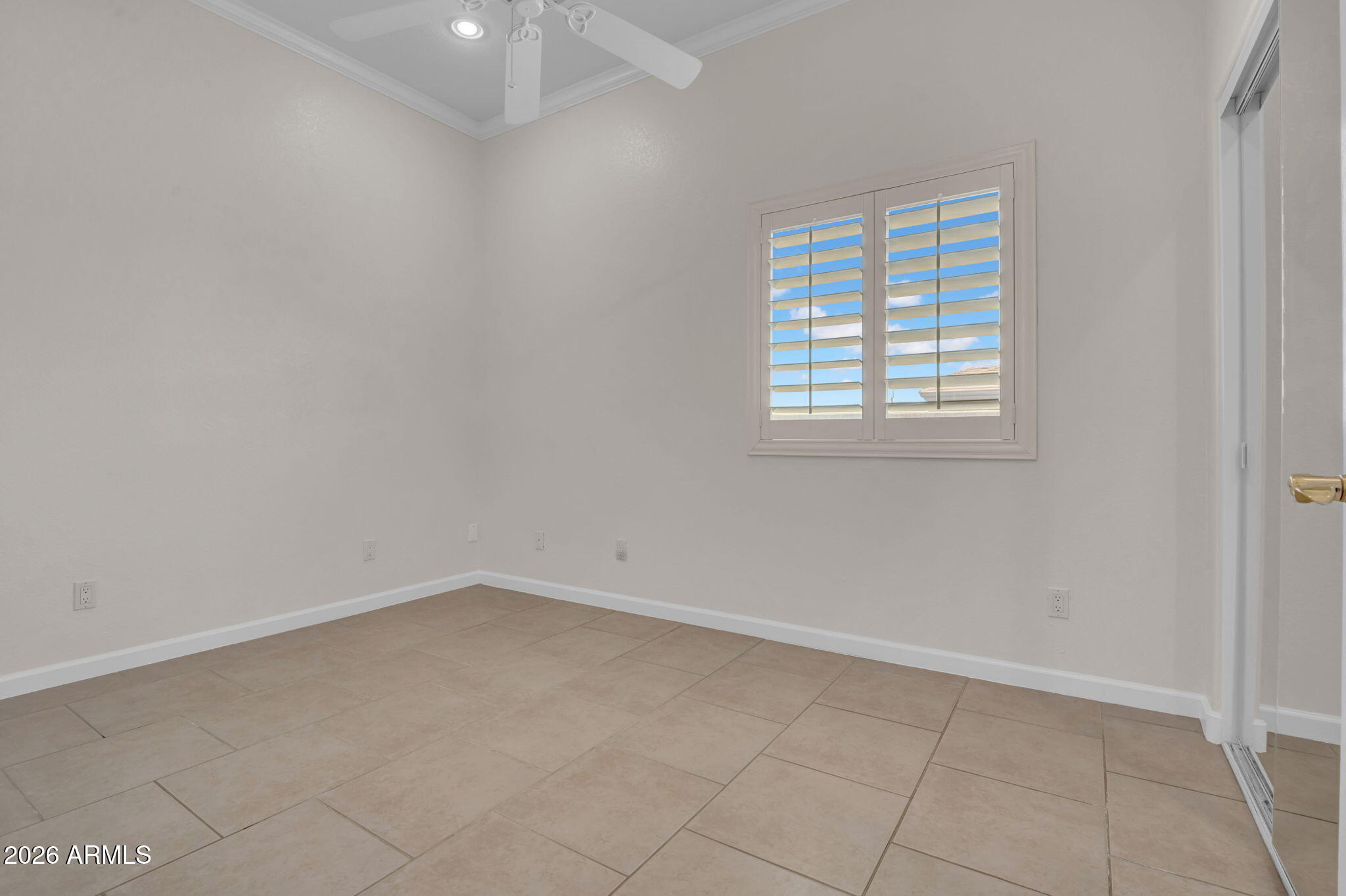 19349 W WINDSOR Avenue