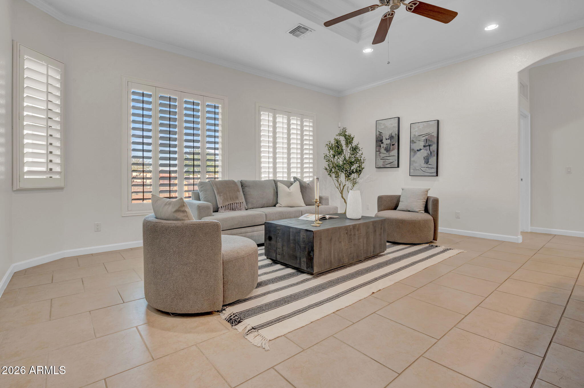 19349 W WINDSOR Avenue