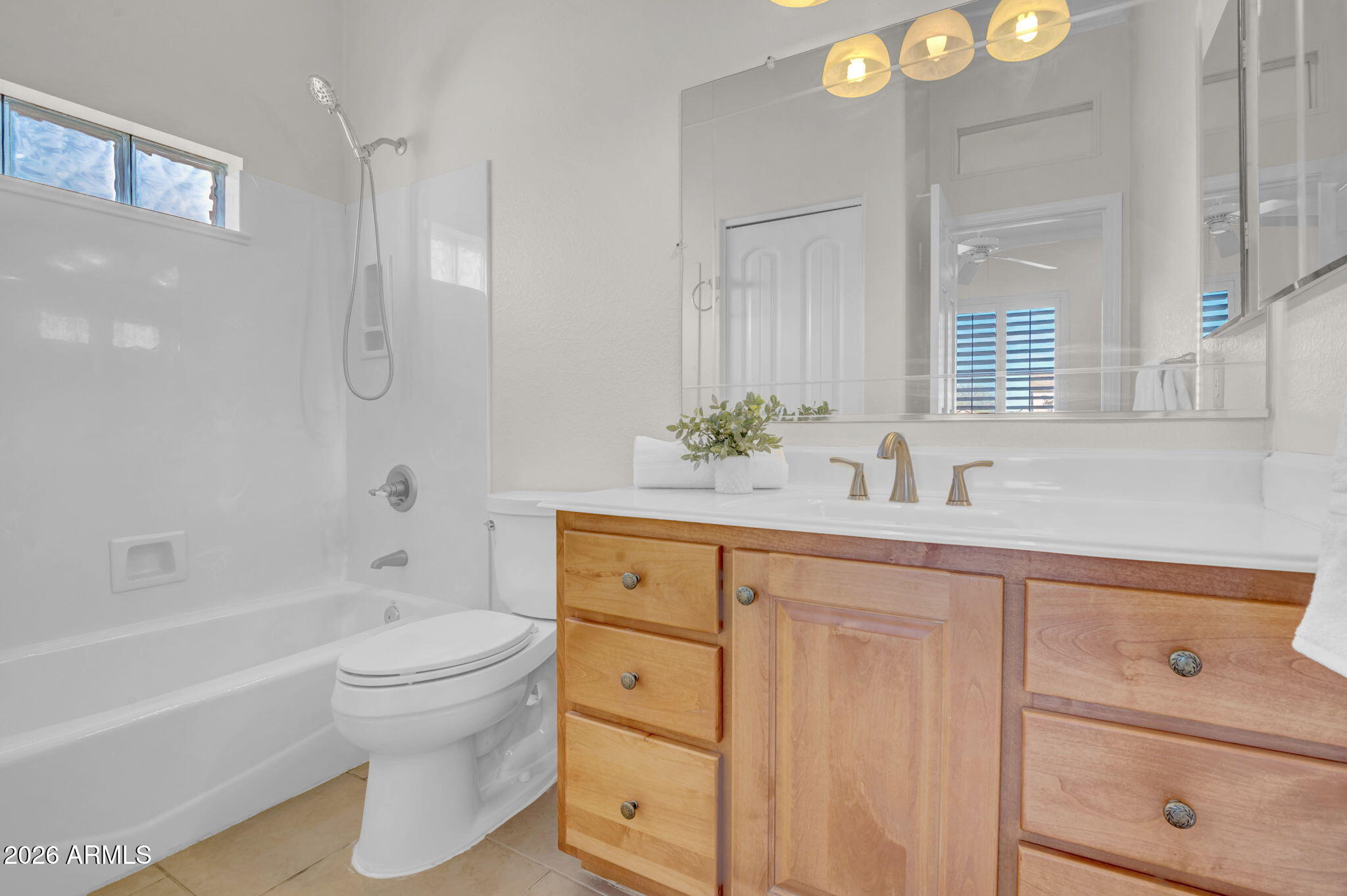 19349 W WINDSOR Avenue