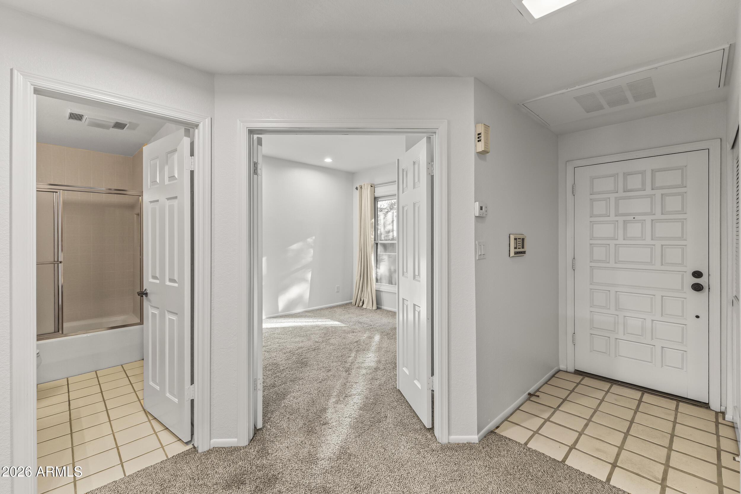 5200 S Lakeshore Drive 206