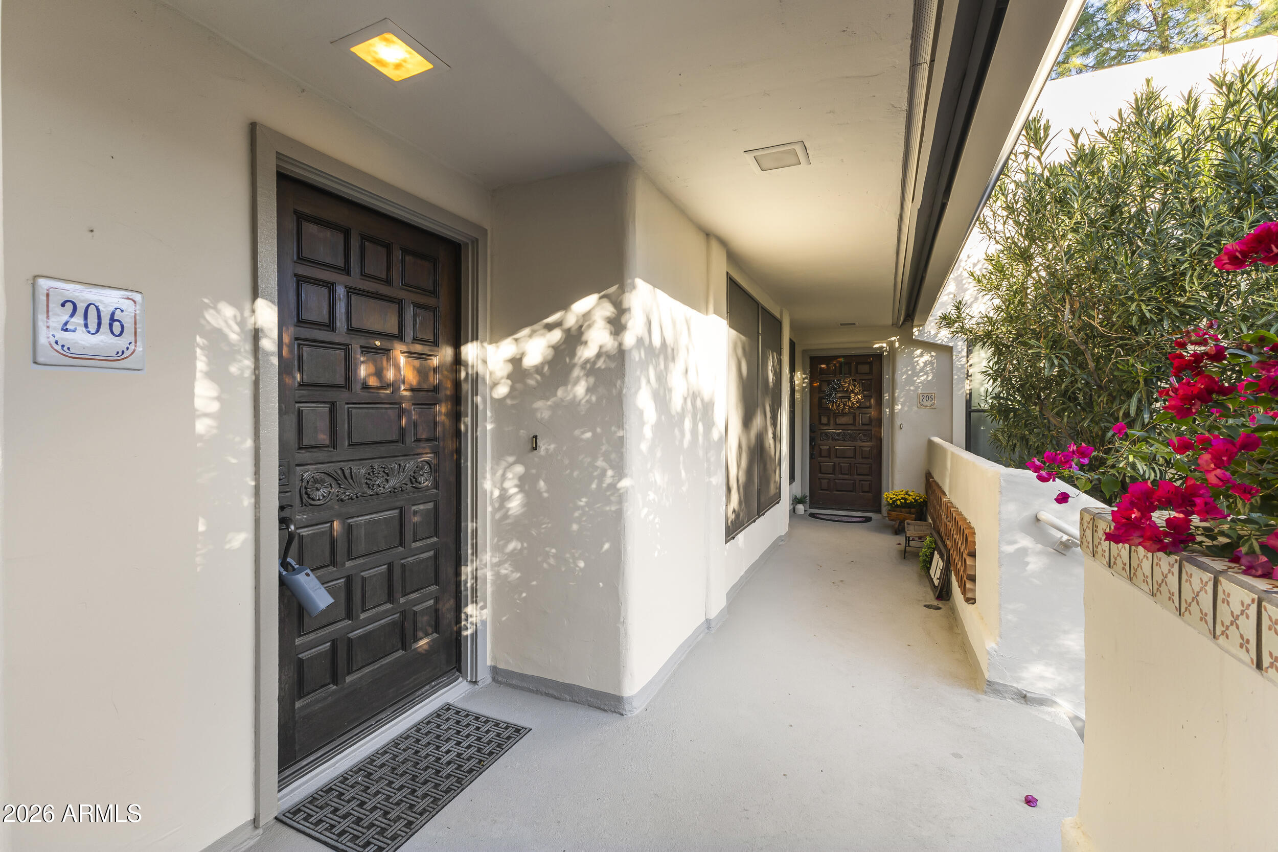 5200 S Lakeshore Drive 206