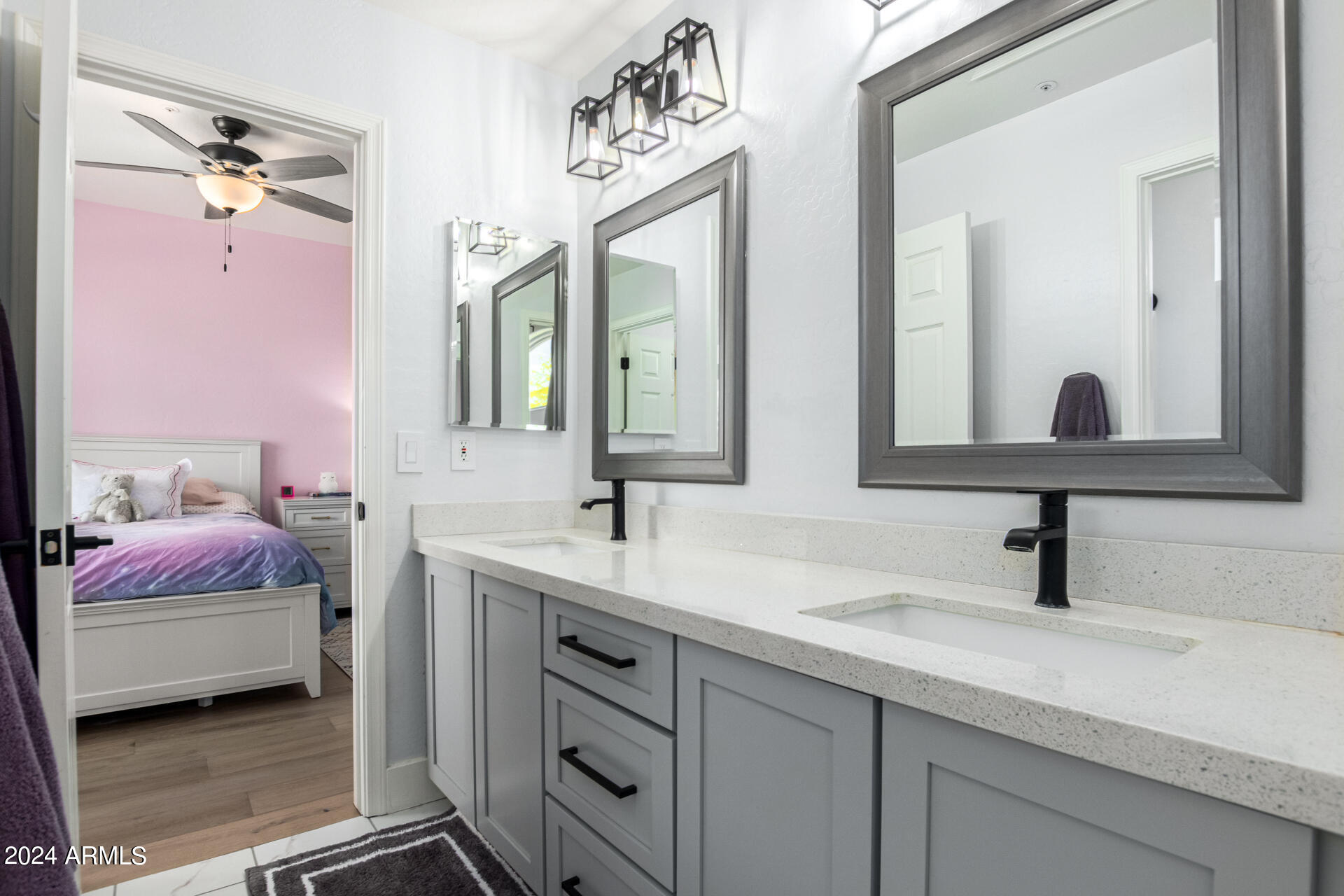 7329 E TAILFEATHER Drive