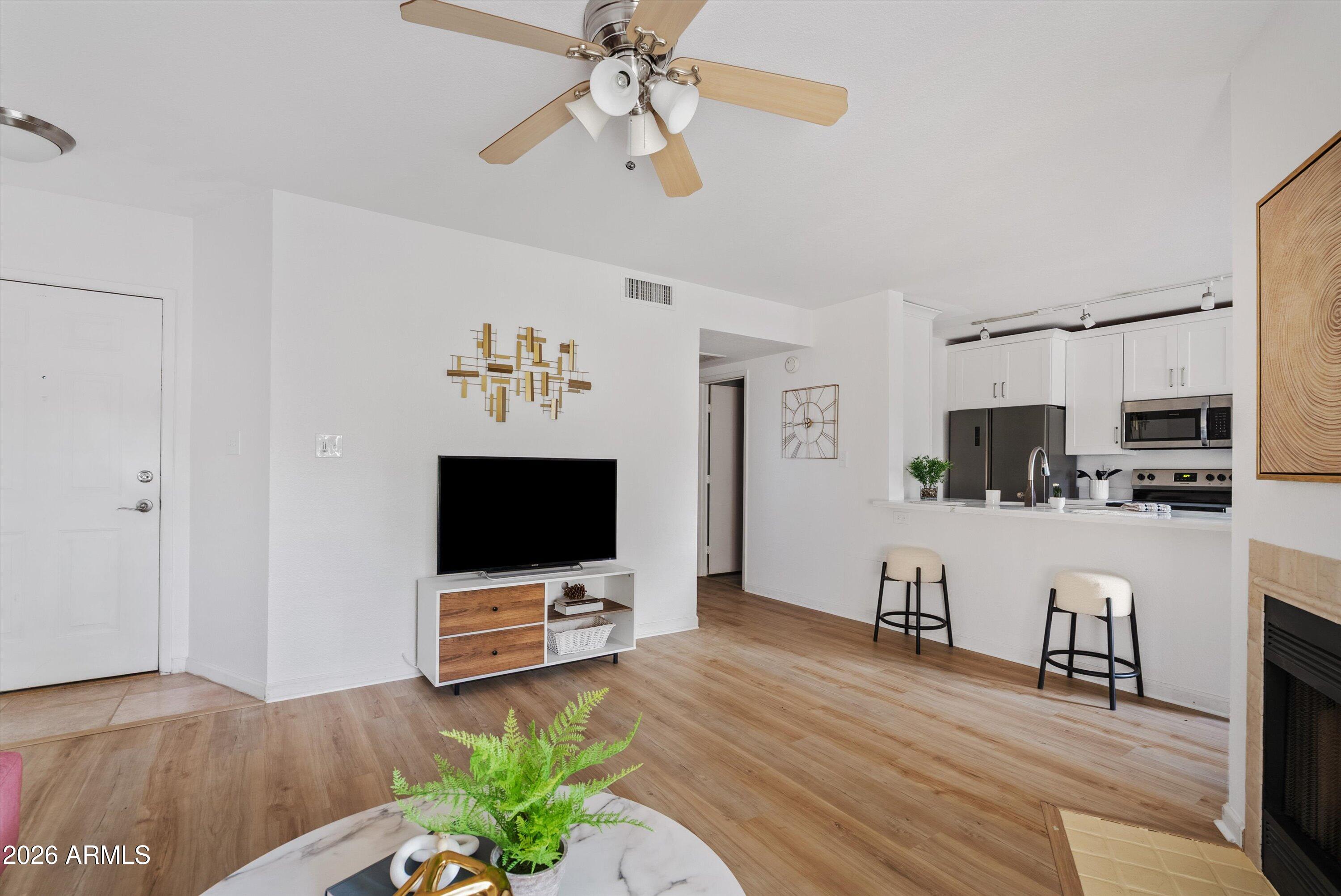 5230 E BROWN Road 117