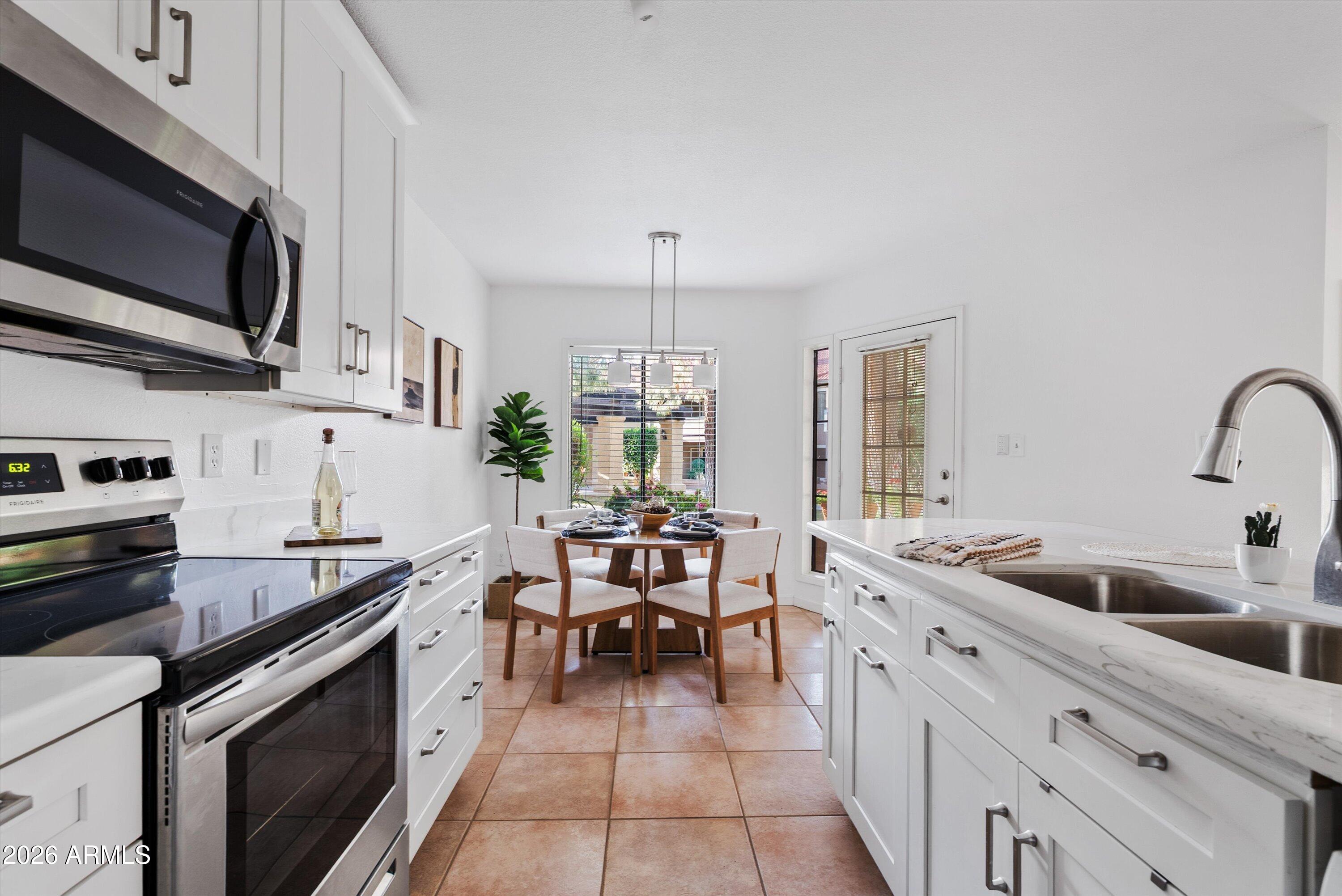 5230 E BROWN Road 117