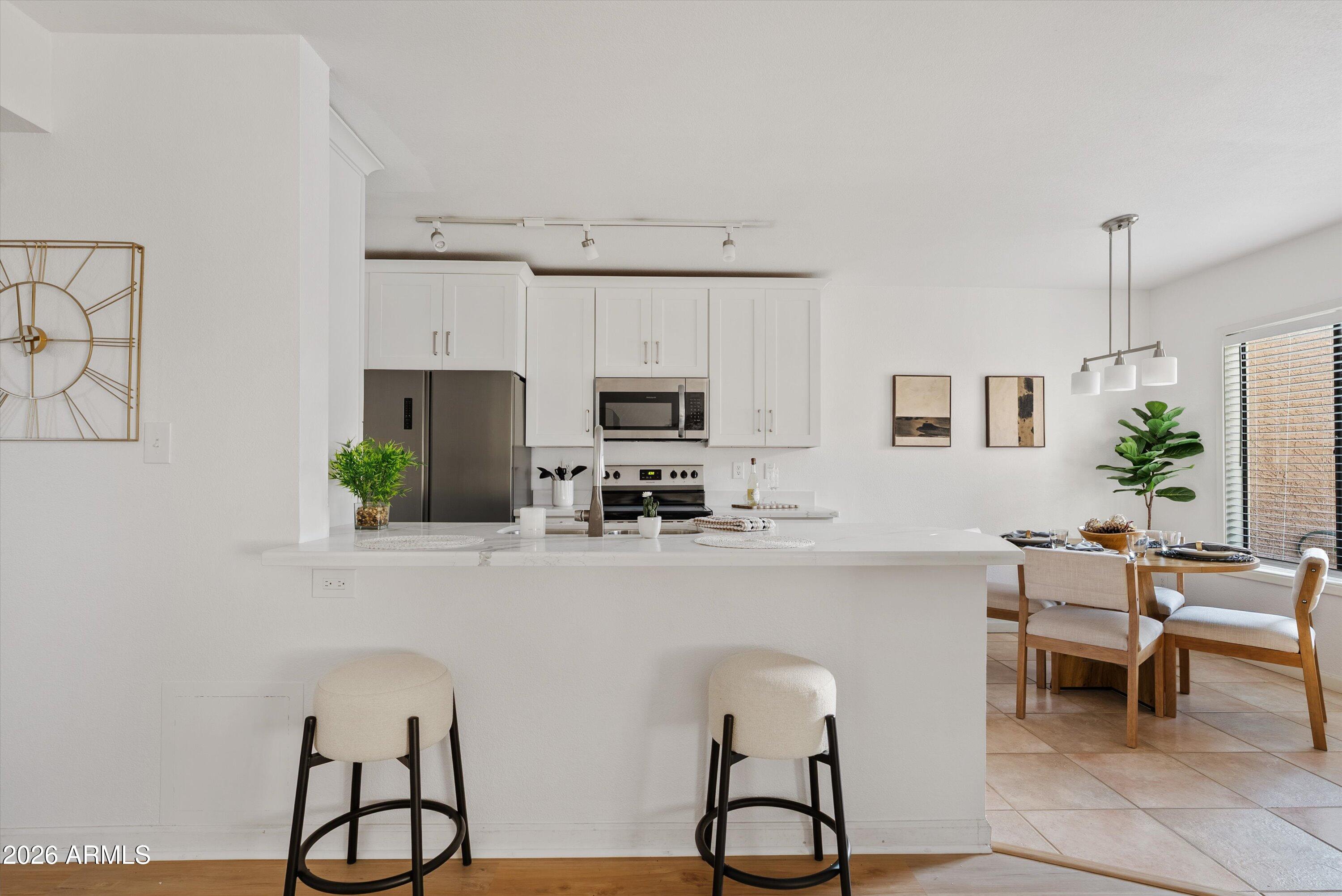 5230 E BROWN Road 117