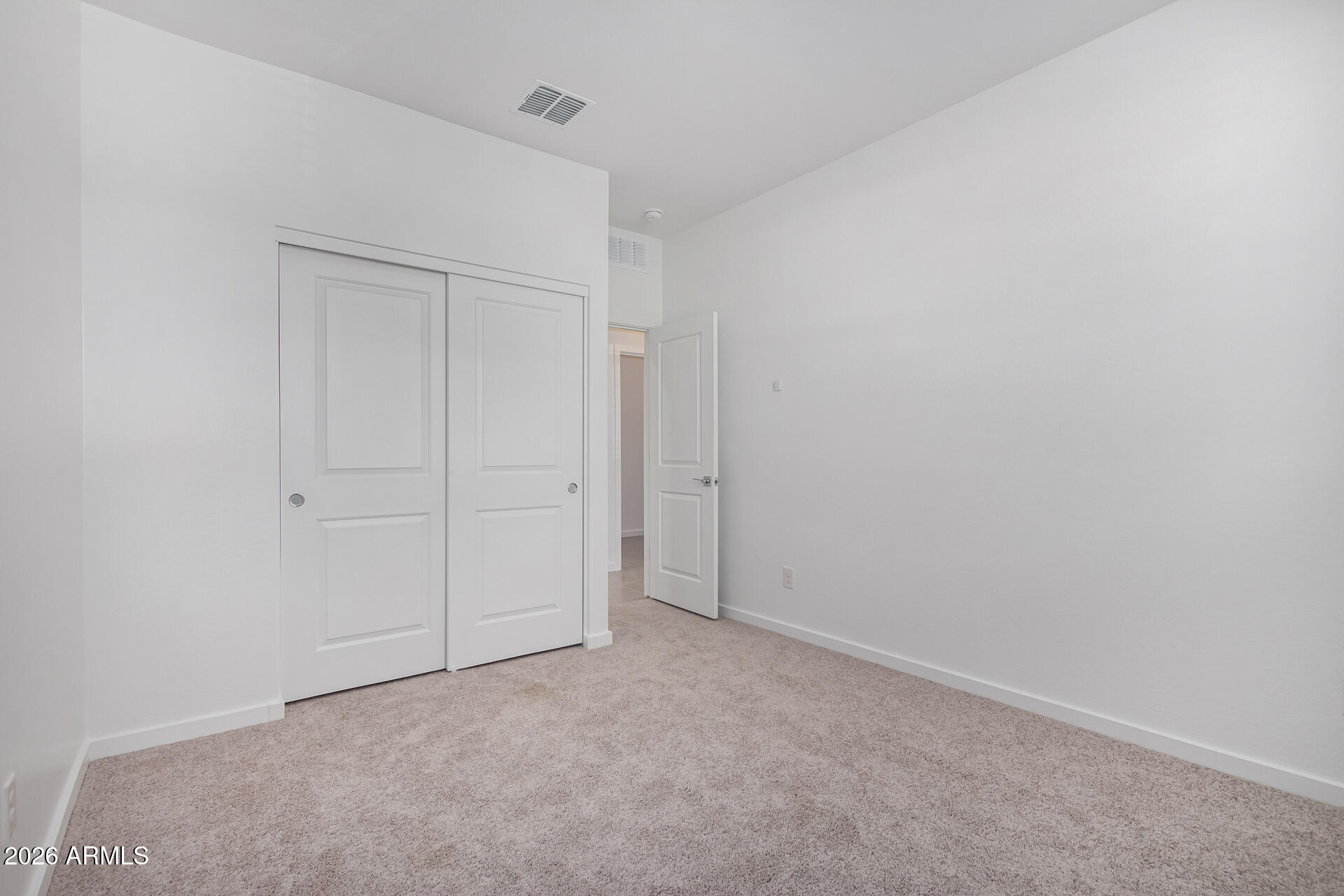 16009 W SMOKETREE Drive