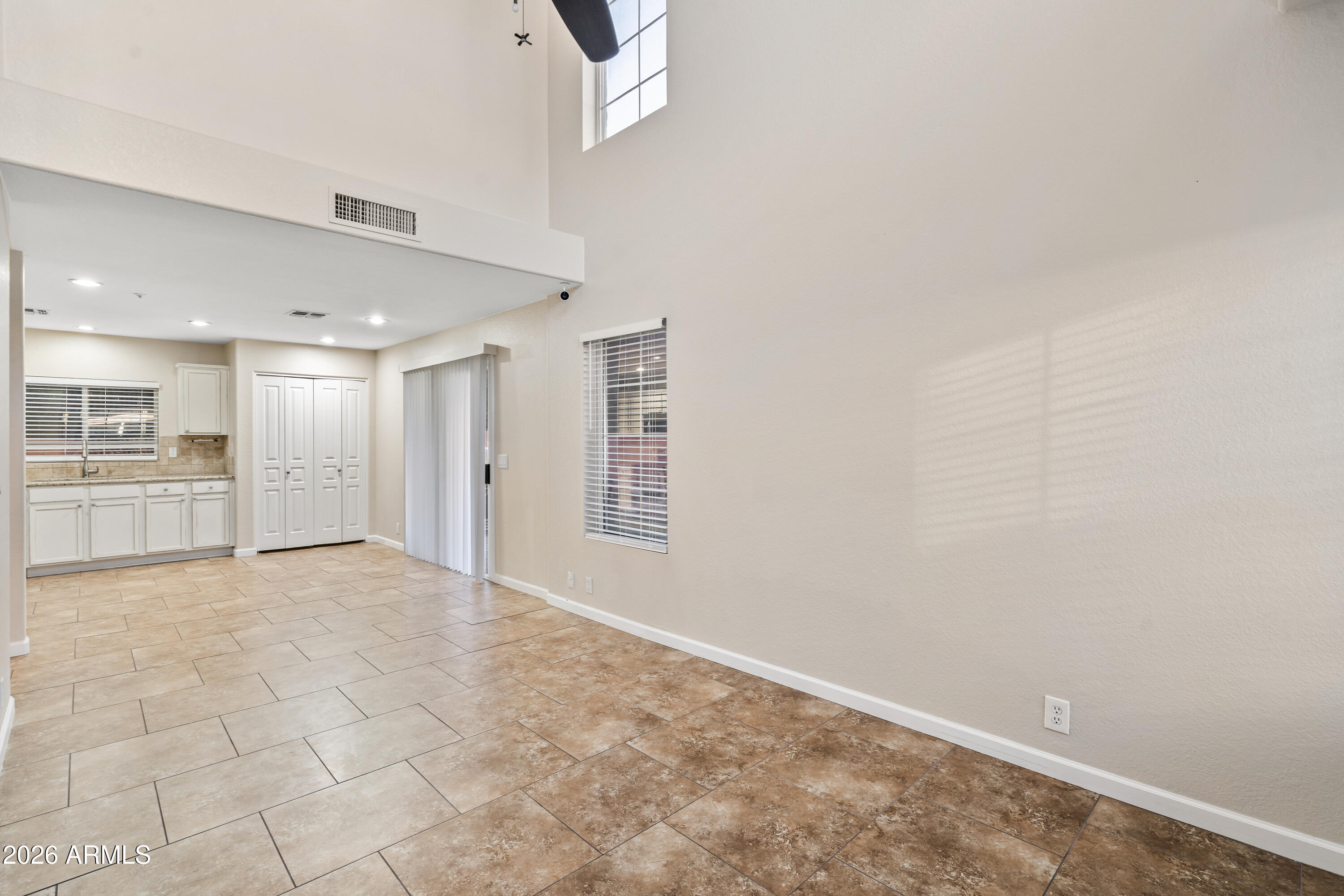 15550 N FRANK LLOYD WRIGHT Boulevard 1054