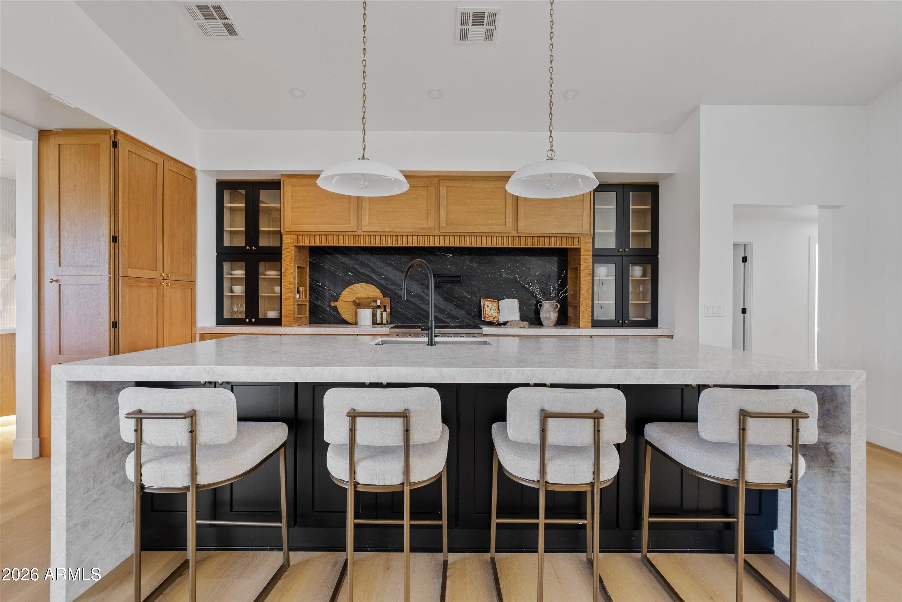 4928 E PARADISE Lane