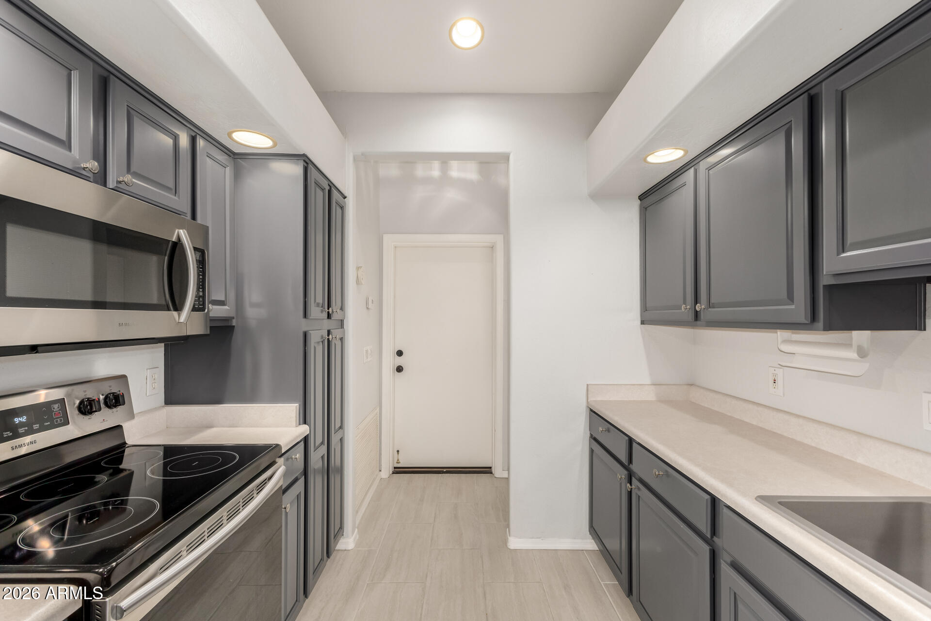 320 S 70TH Street 20