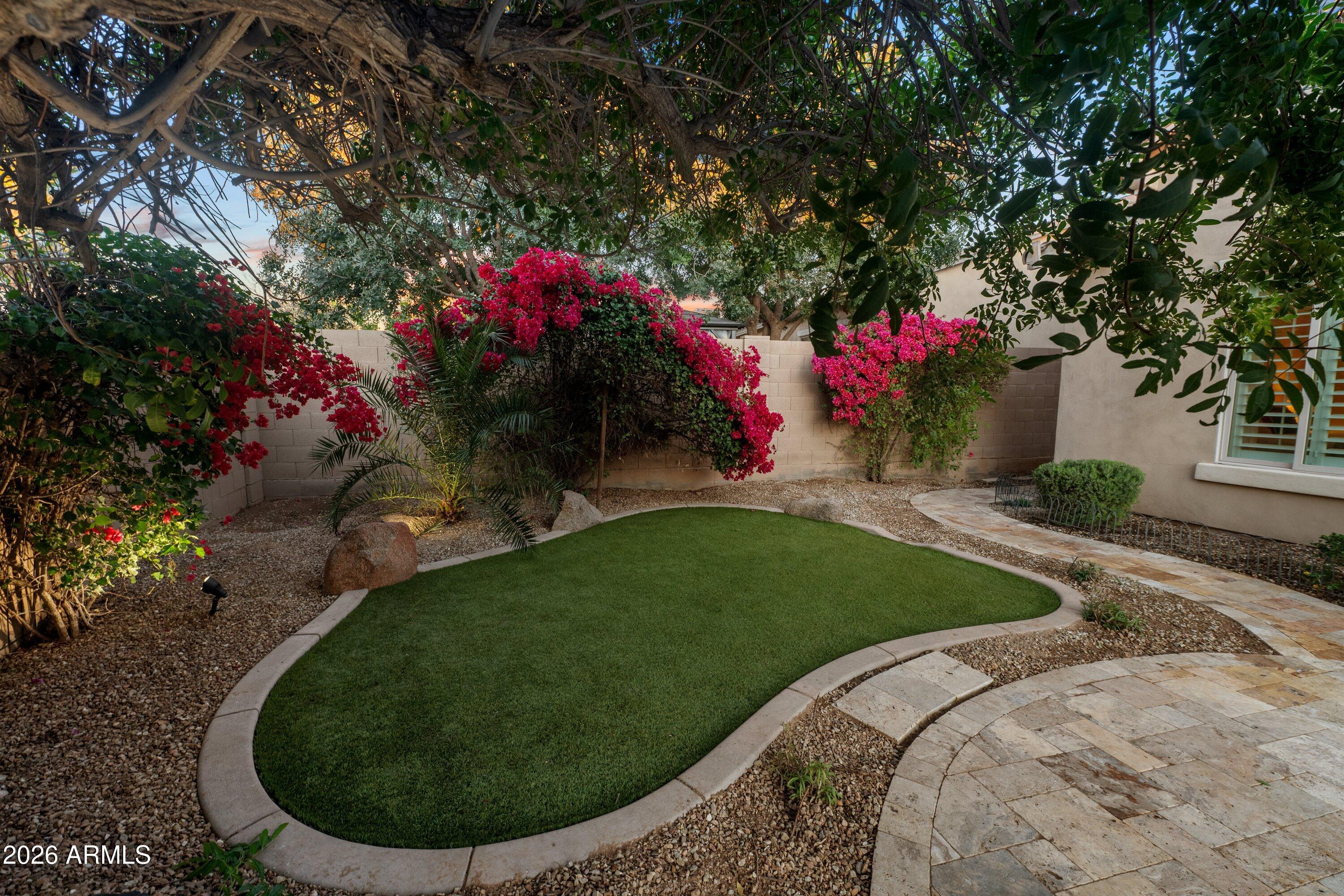3738 E RIOPELLE Avenue