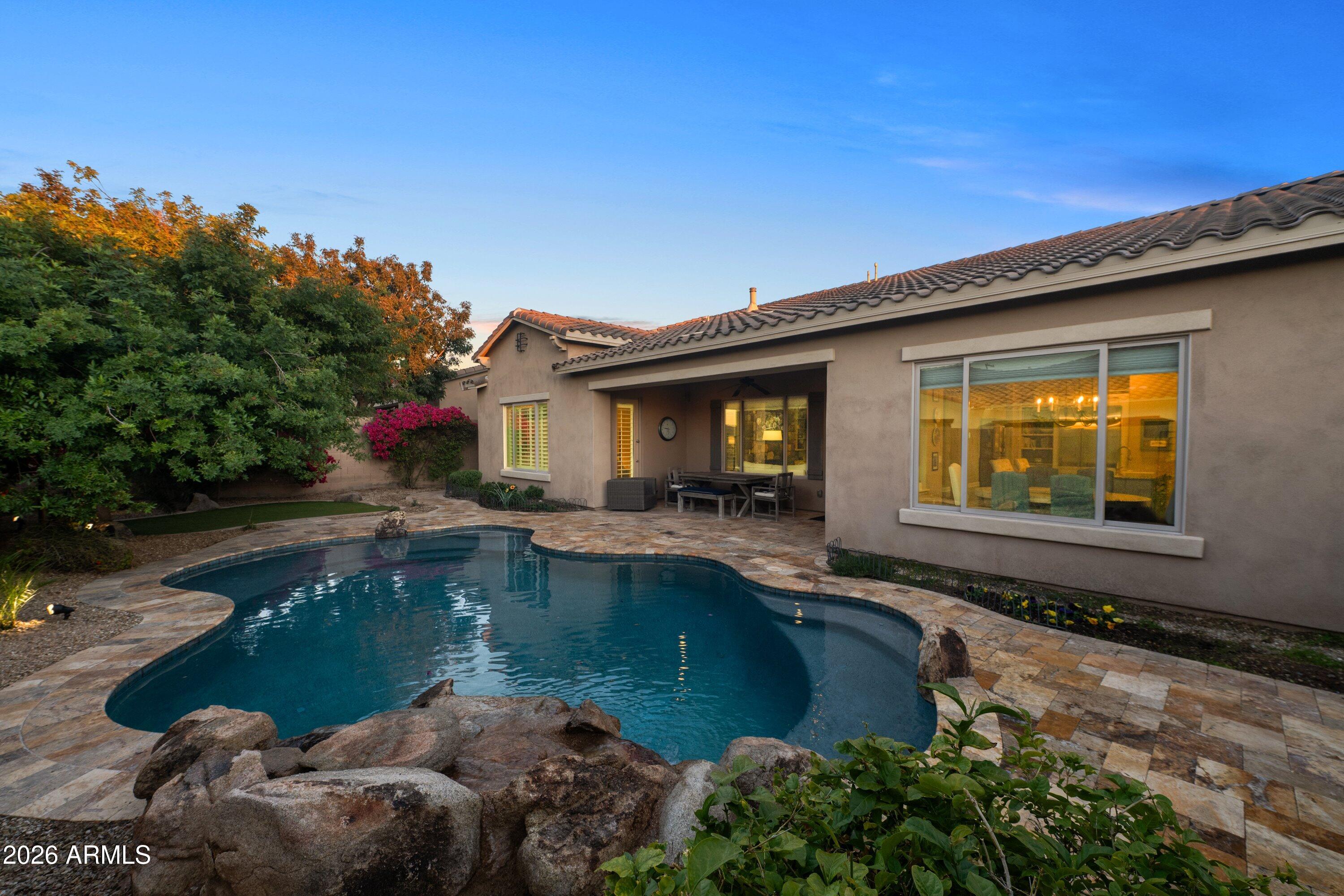 3738 E RIOPELLE Avenue