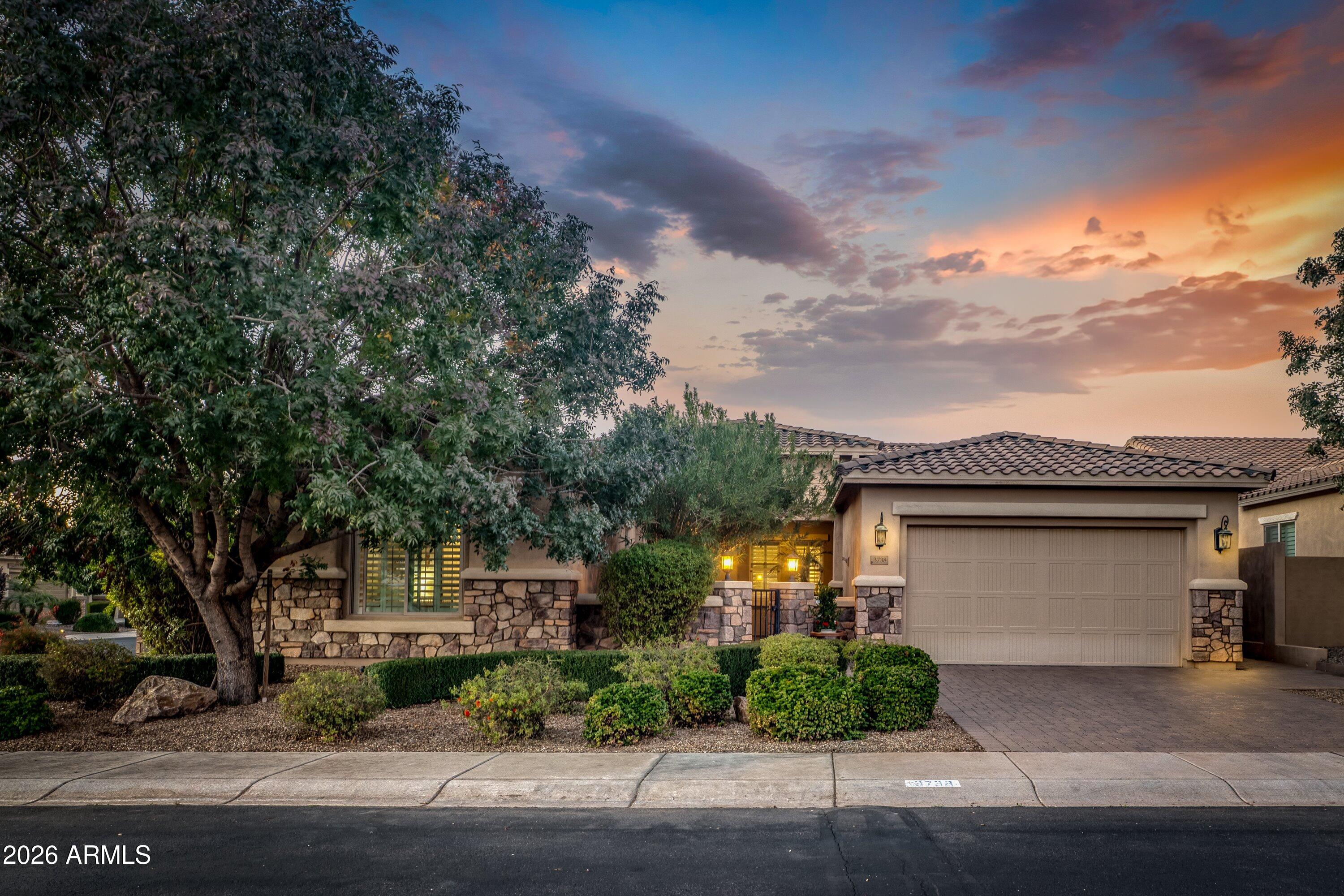 3738 E RIOPELLE Avenue