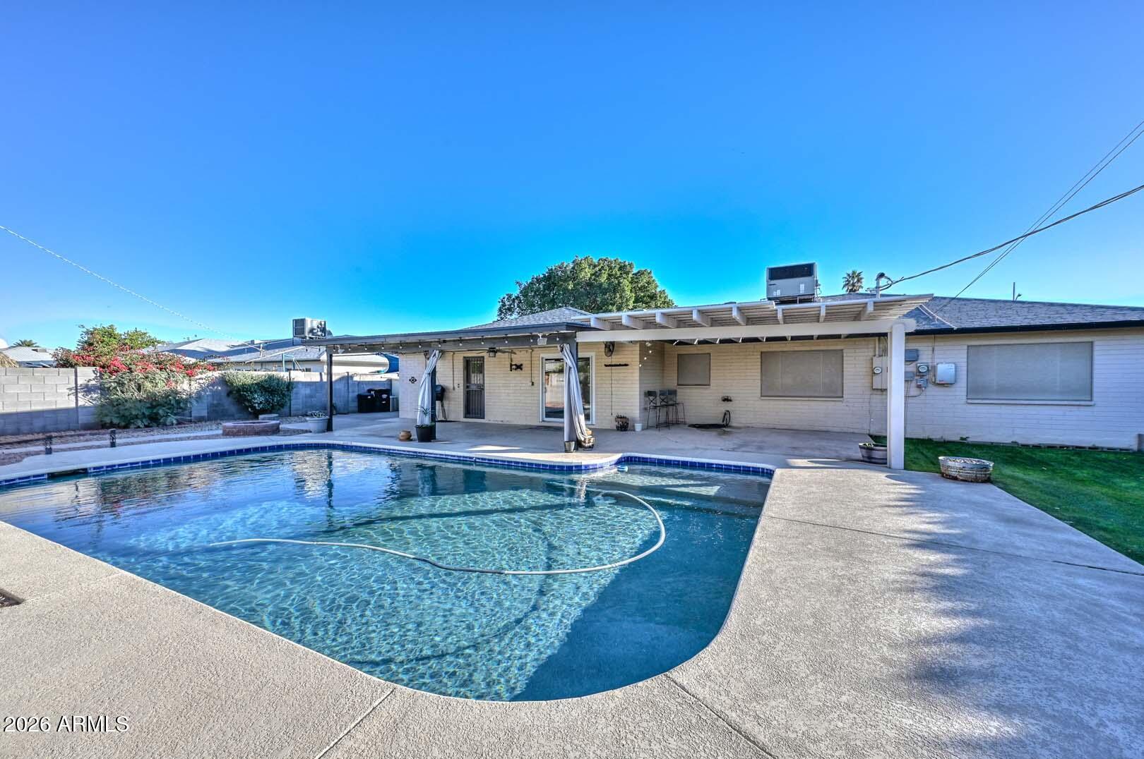 6816 E CORONADO Road