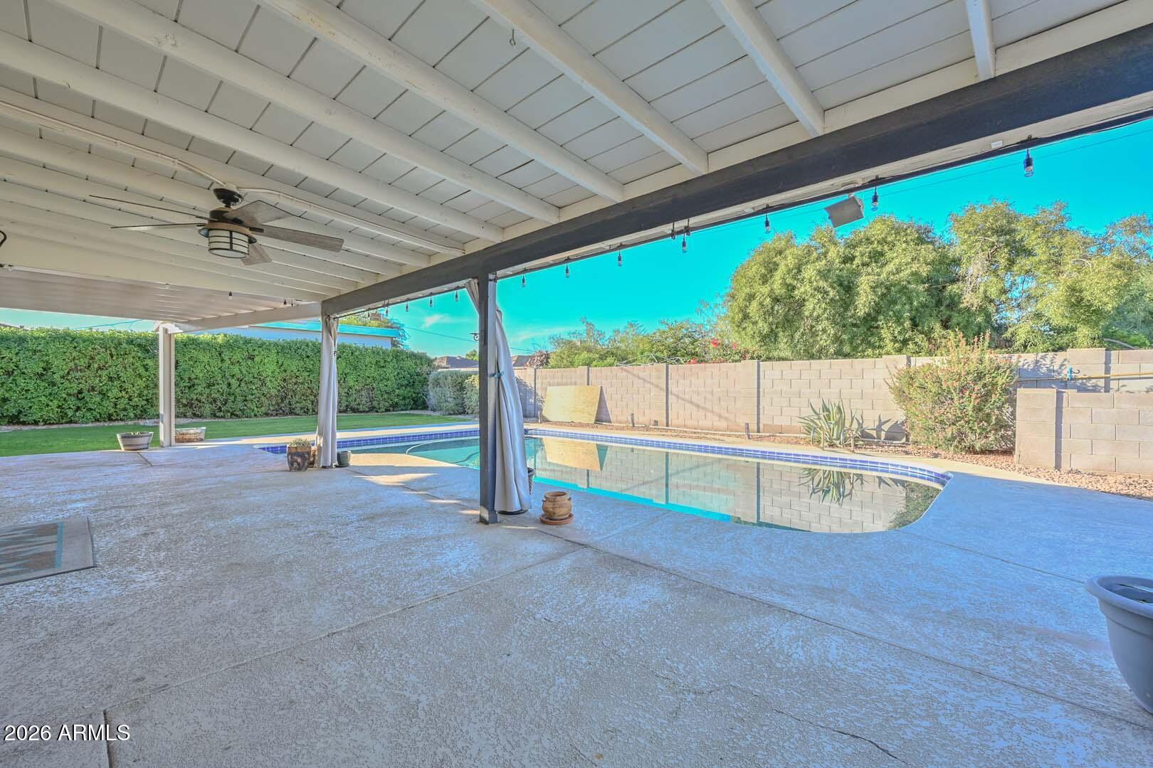 6816 E CORONADO Road