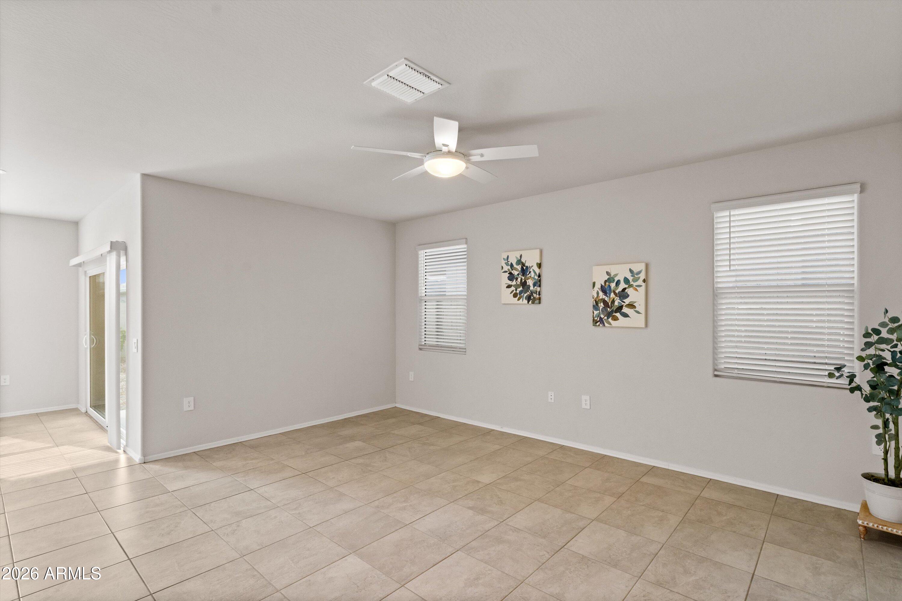 18621 W Hackamore Drive