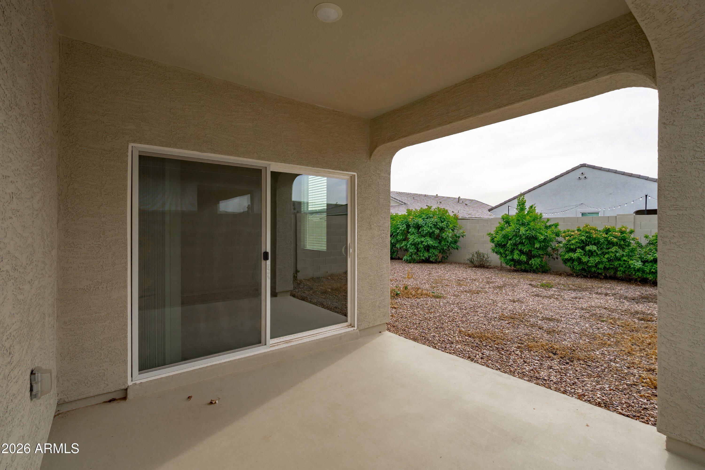 18621 W Hackamore Drive