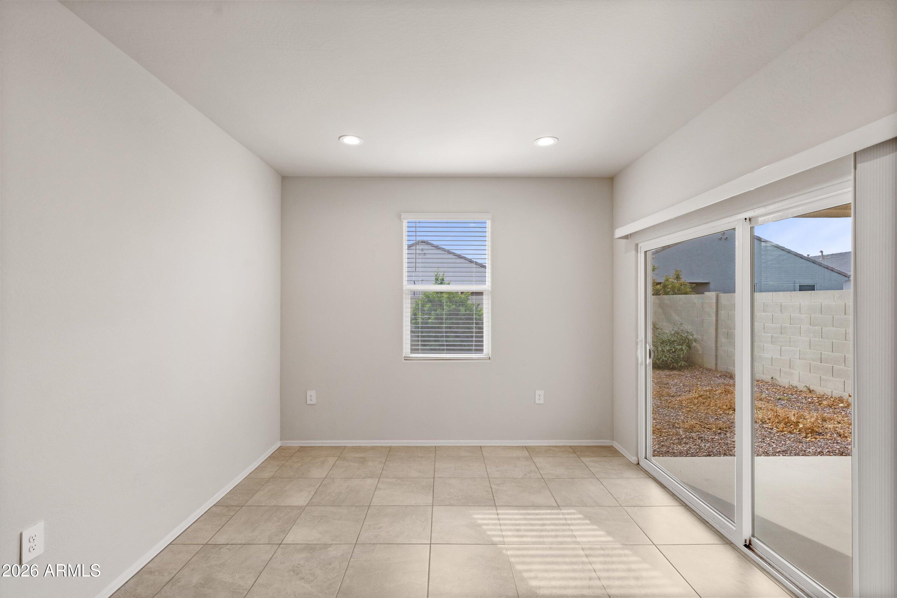 18621 W Hackamore Drive