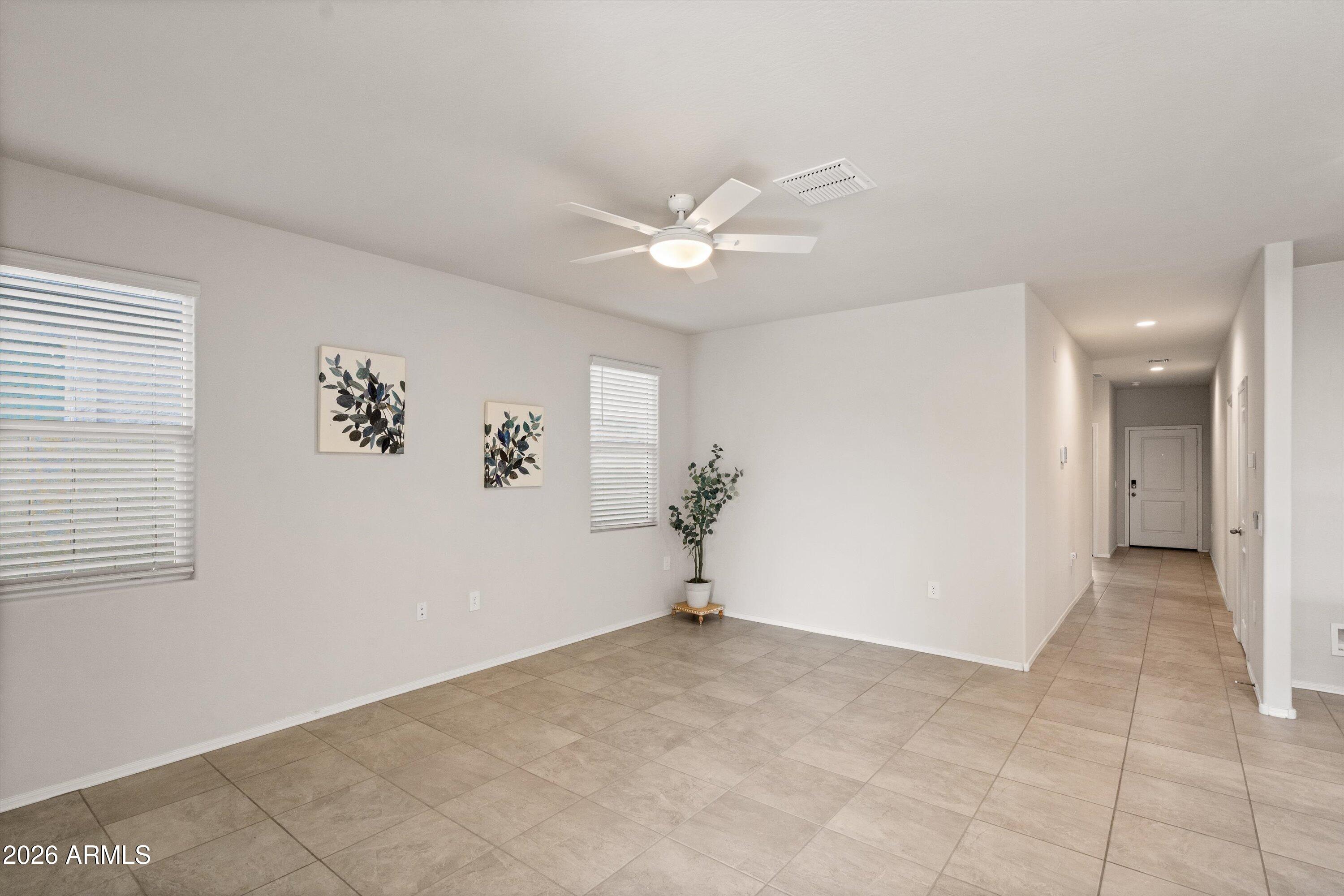 18621 W Hackamore Drive