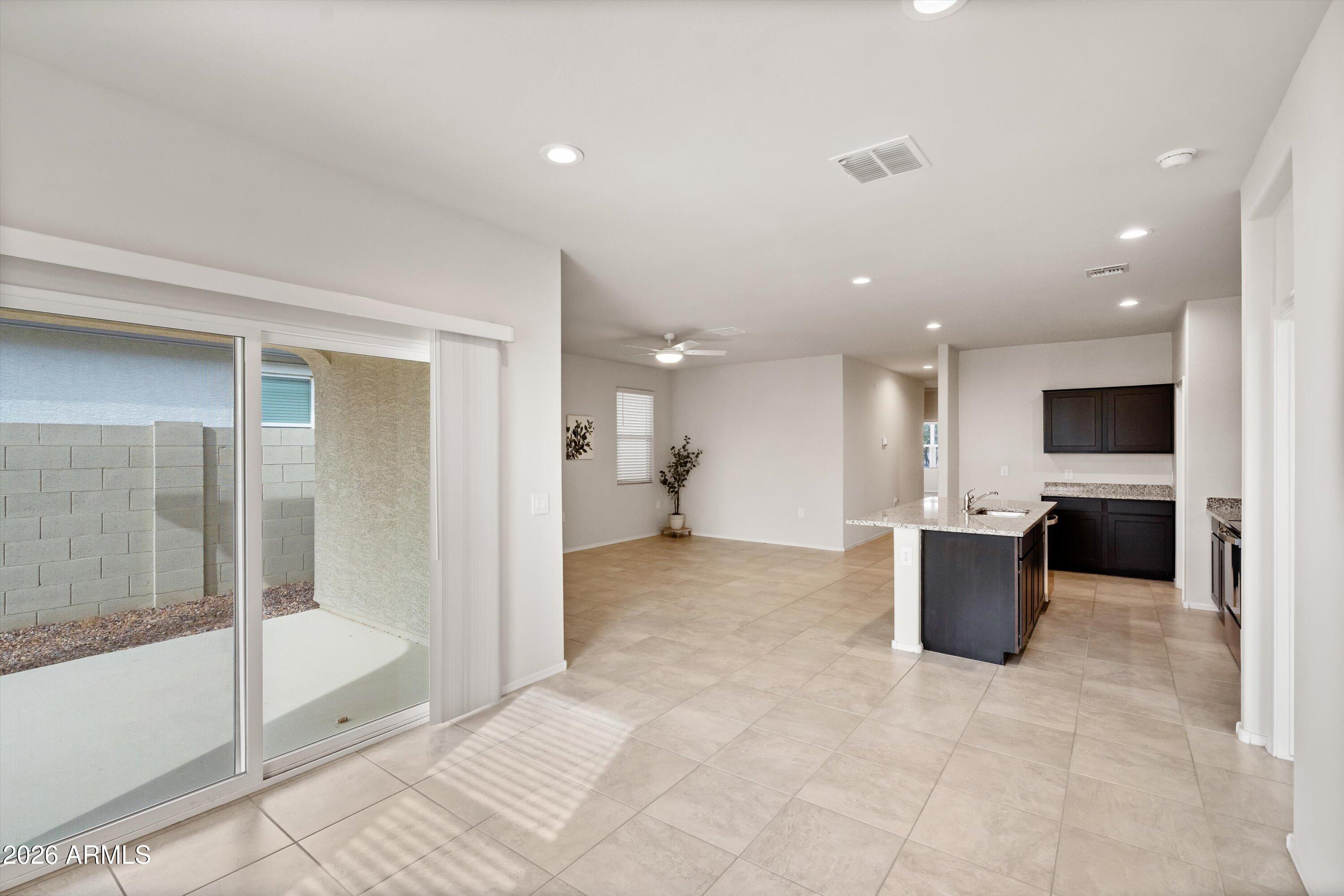 18621 W Hackamore Drive