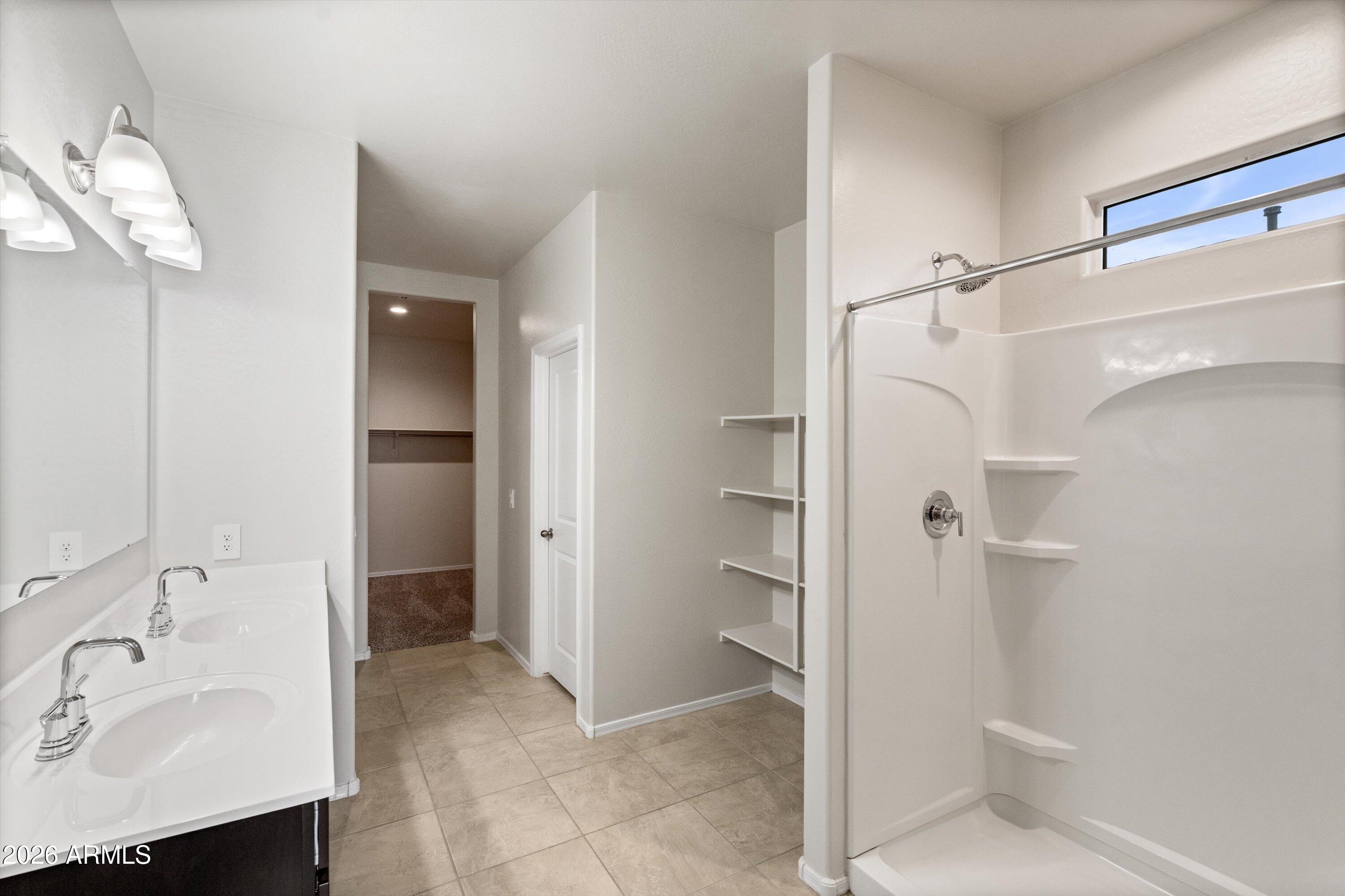 18621 W Hackamore Drive