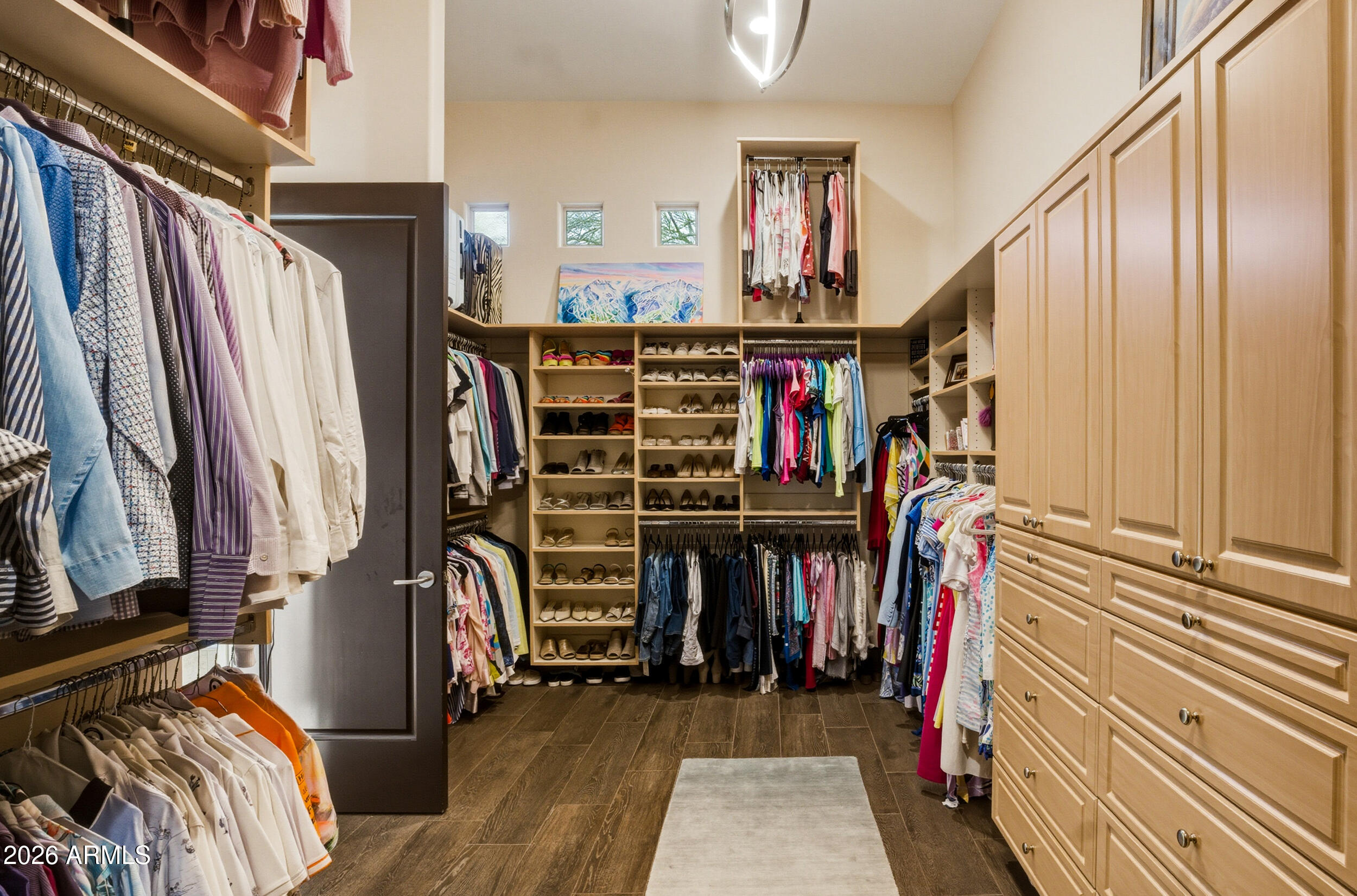 10664 E MONUMENT Drive