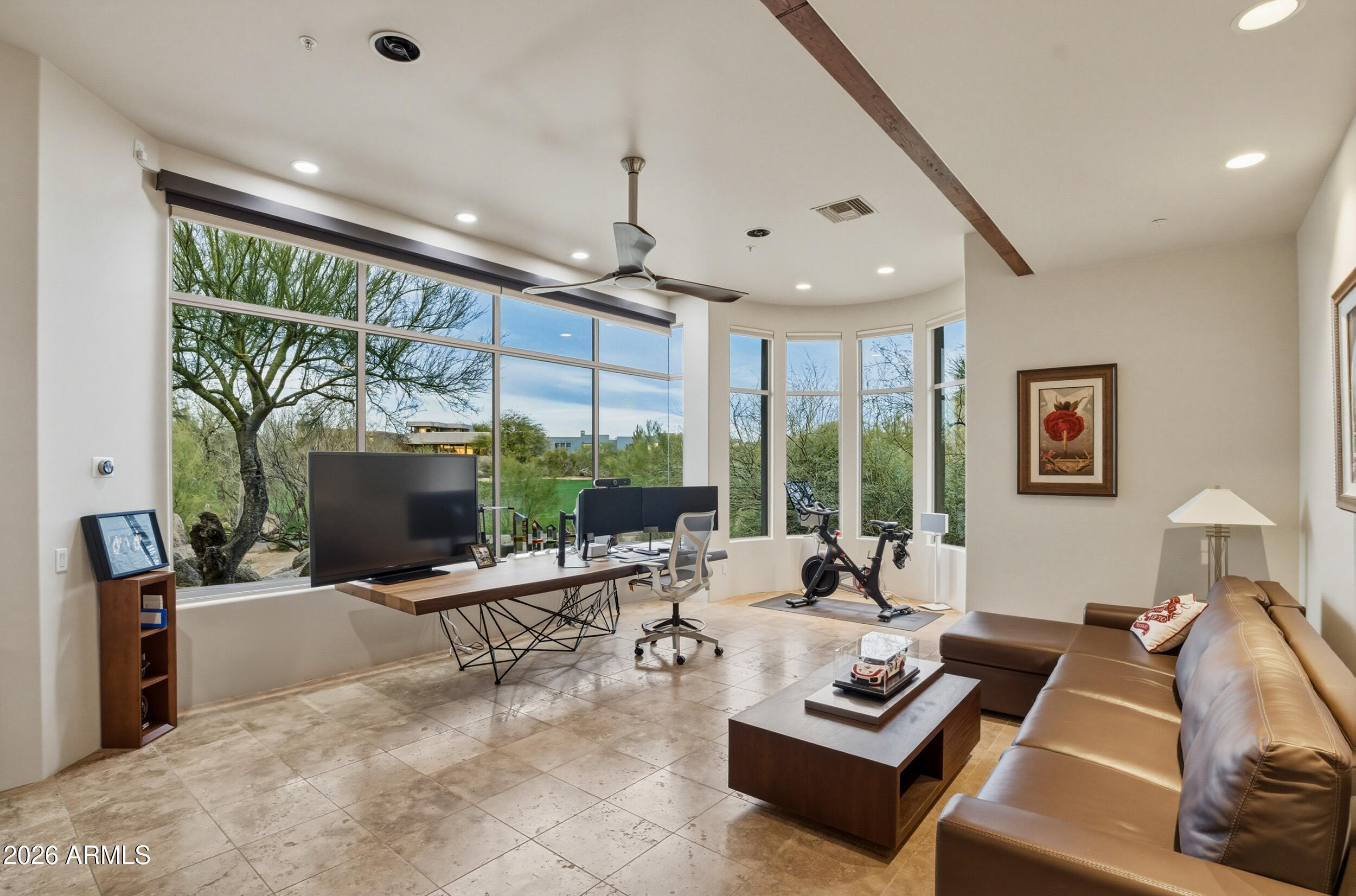 10664 E MONUMENT Drive