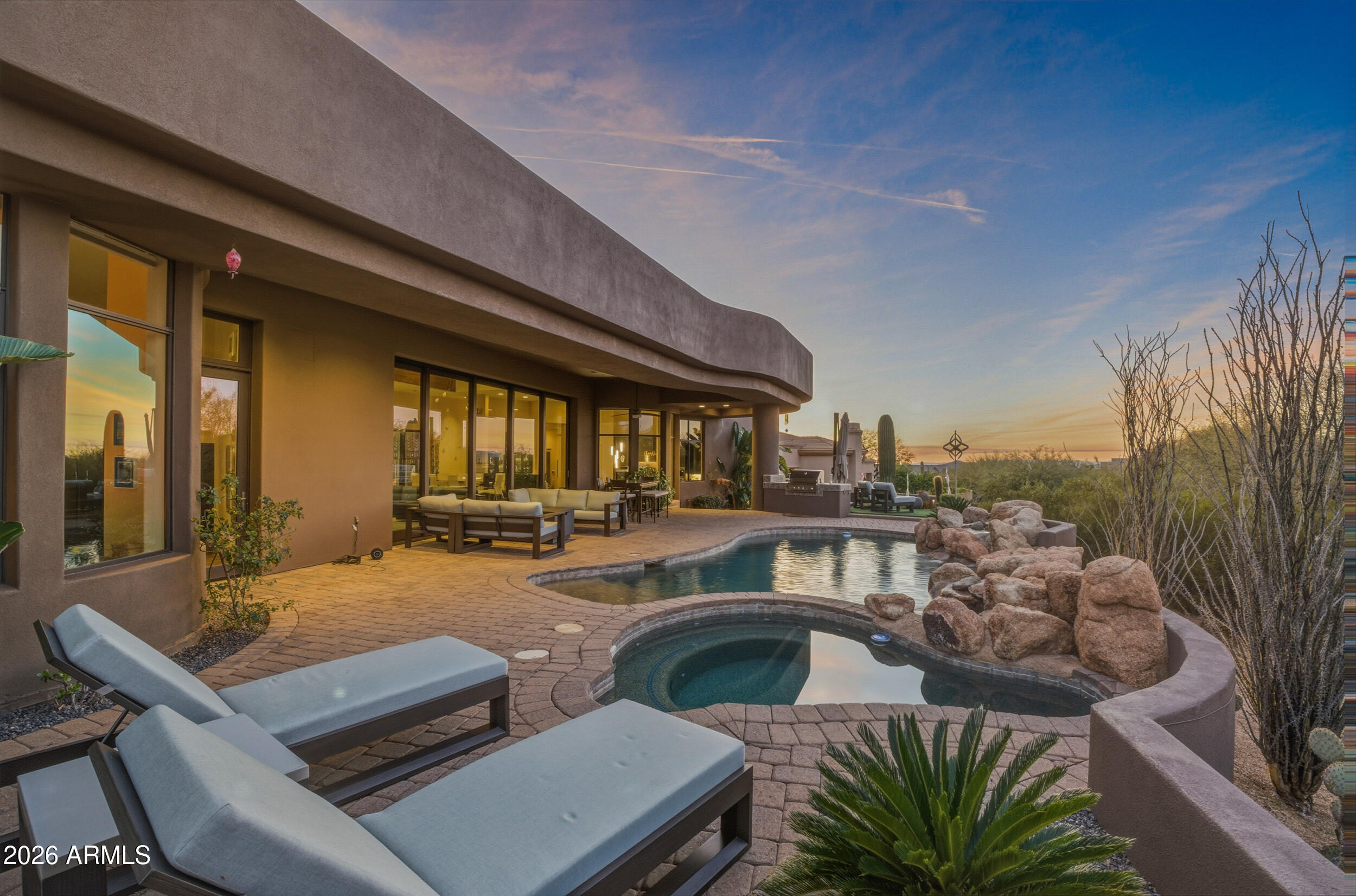 10664 E MONUMENT Drive