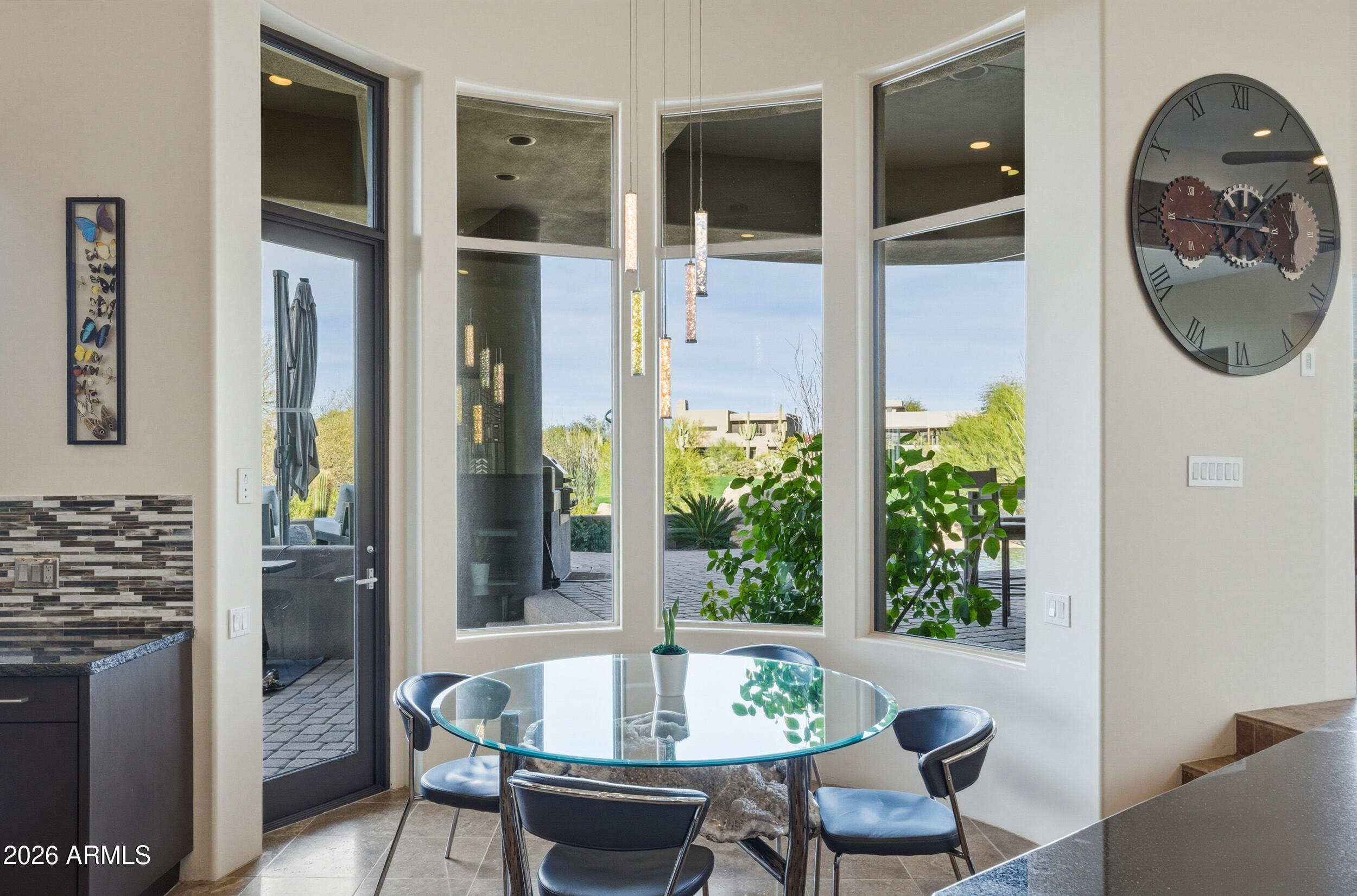 10664 E MONUMENT Drive