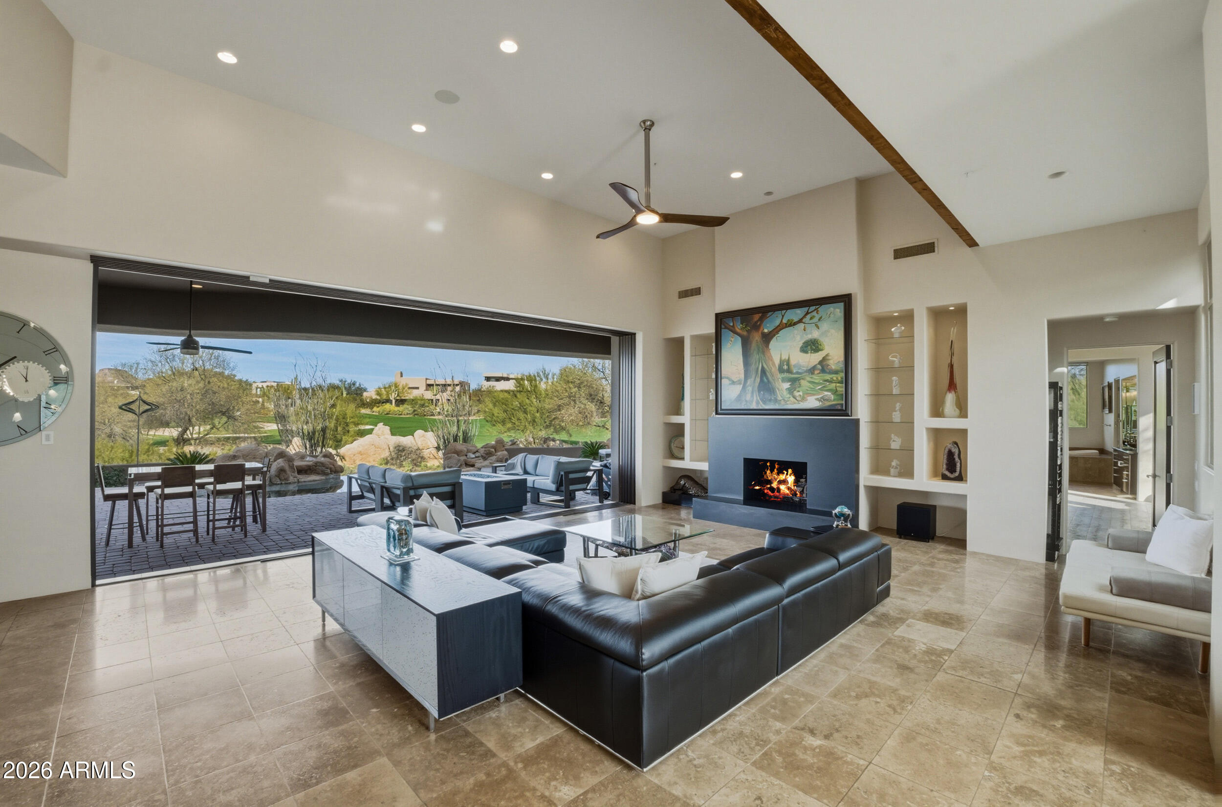 10664 E MONUMENT Drive