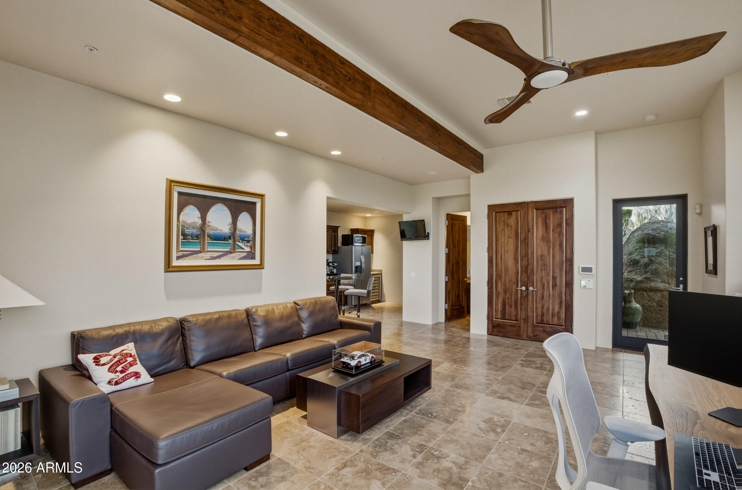 10664 E MONUMENT Drive