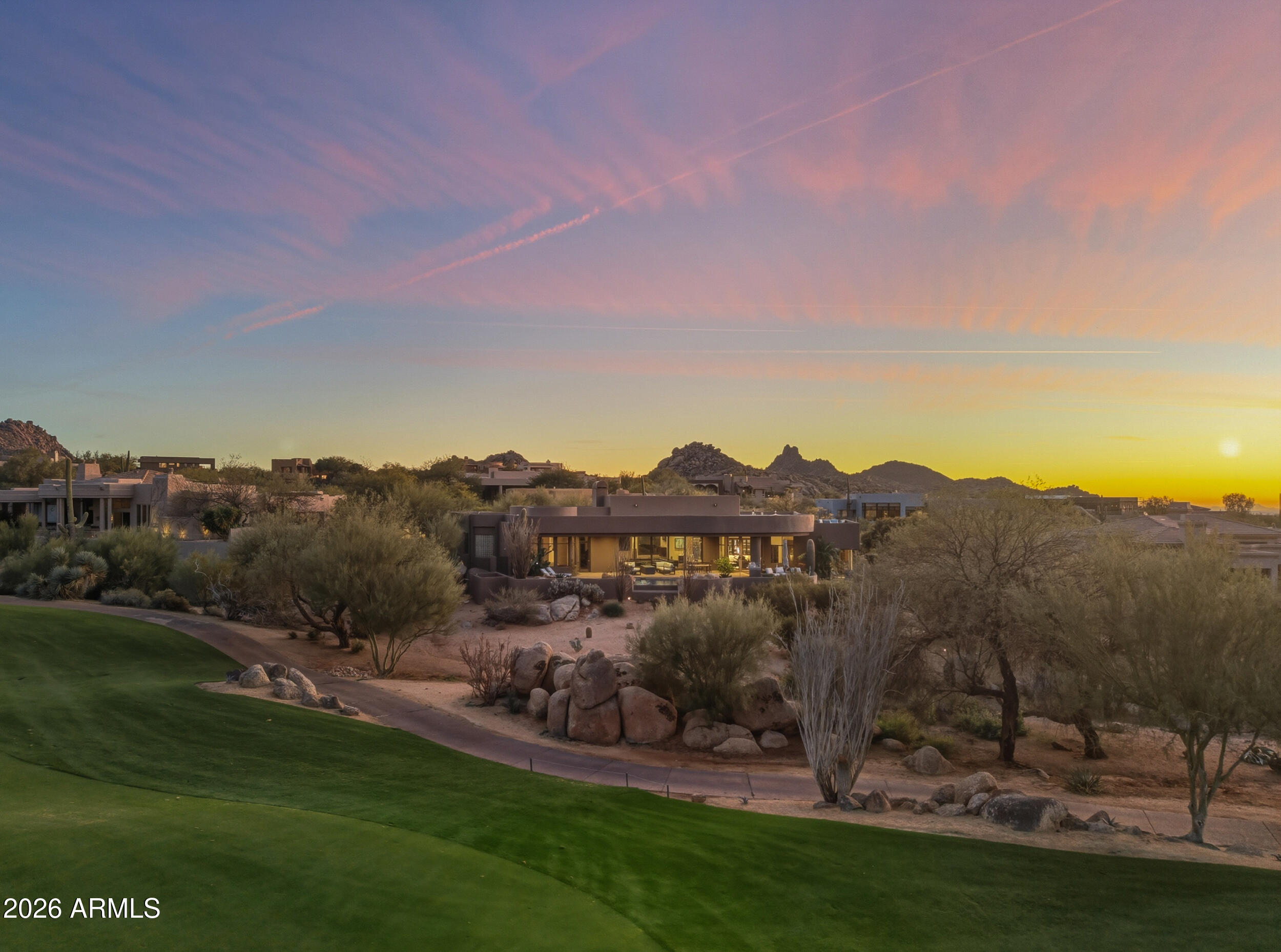 10664 E MONUMENT Drive