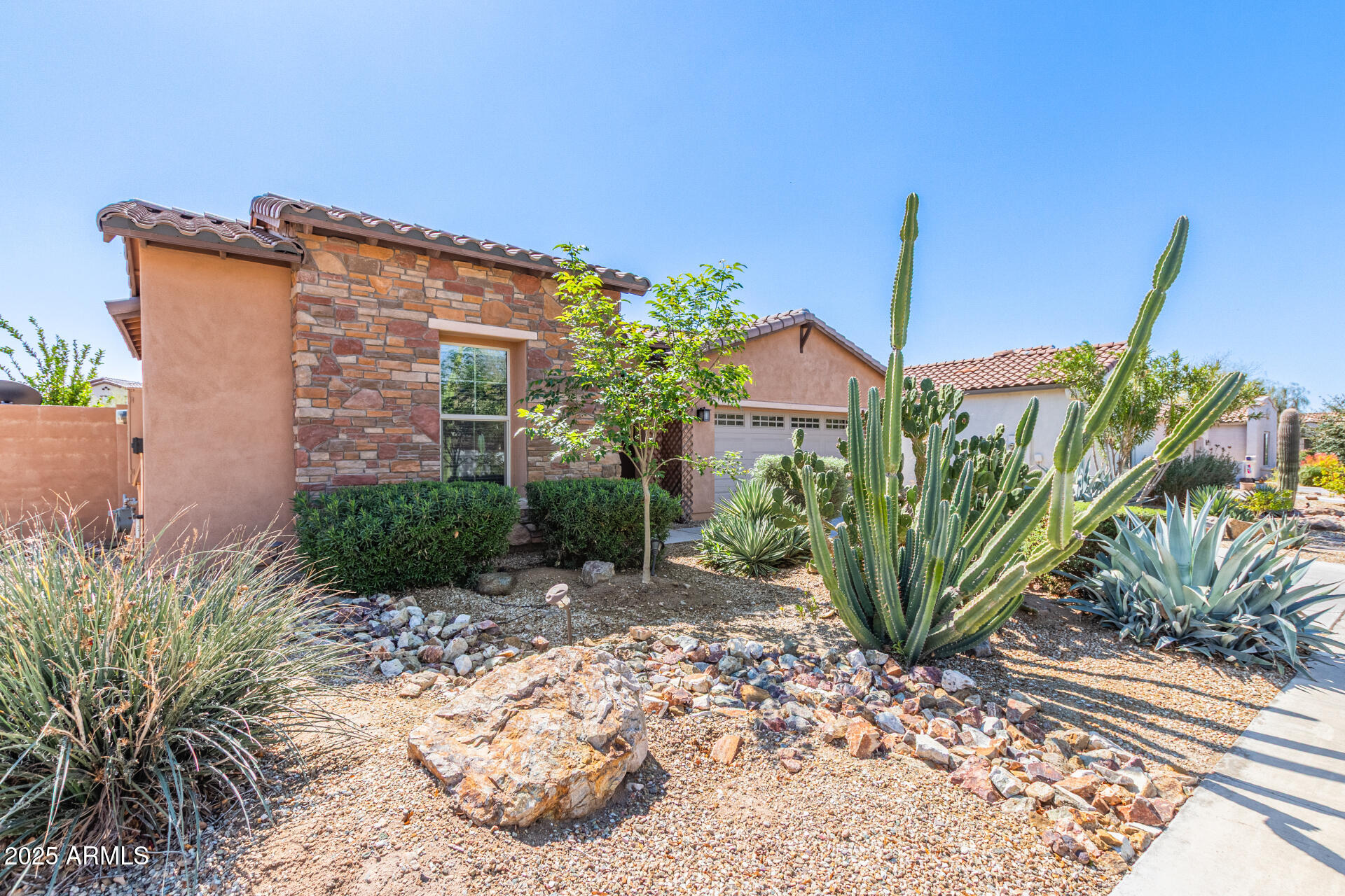 17743 W VERDIN Road