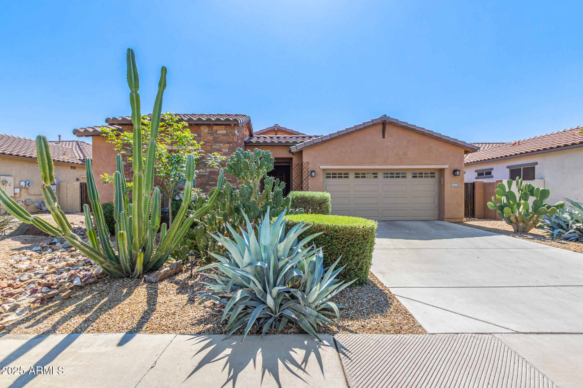 17743 W VERDIN Road