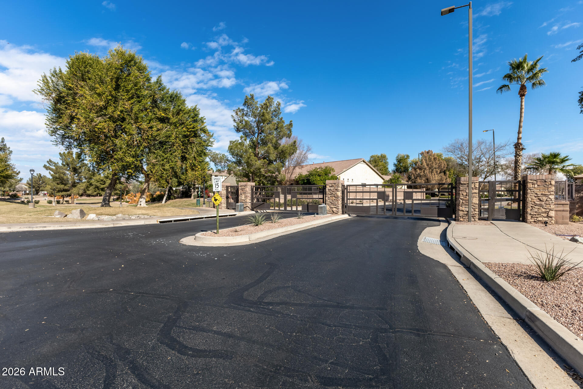 279 W KINGBIRD Drive