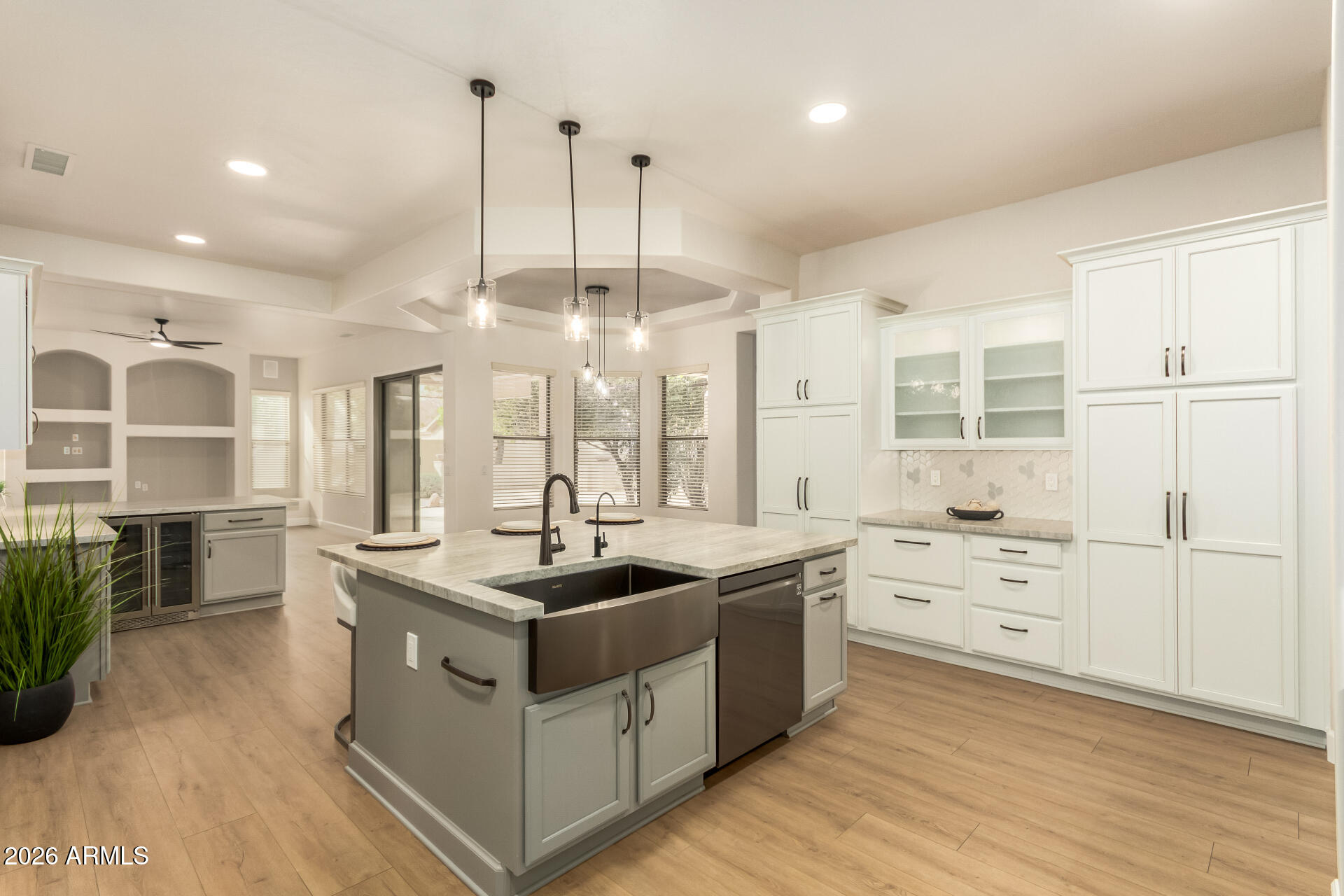 279 W KINGBIRD Drive