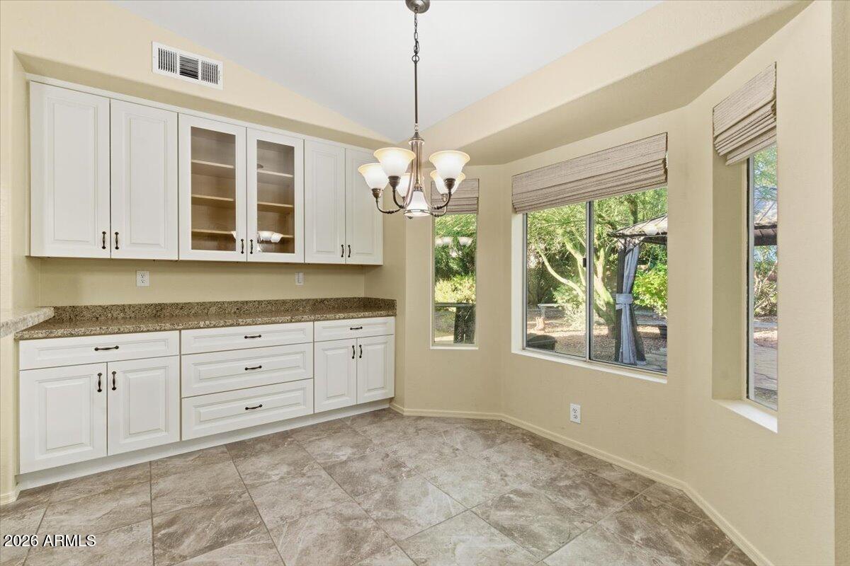 2240 E KENWOOD Street