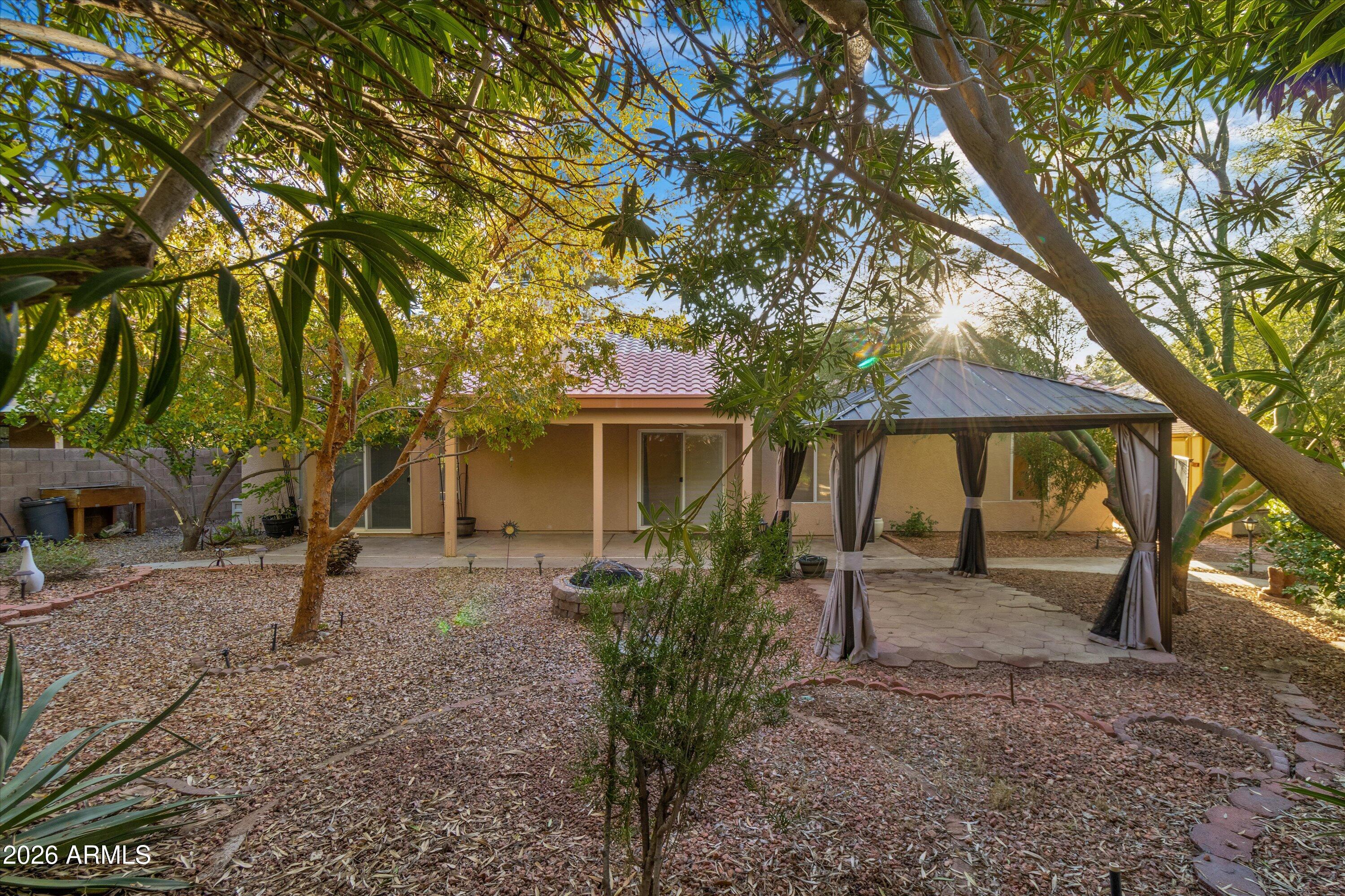 2240 E KENWOOD Street