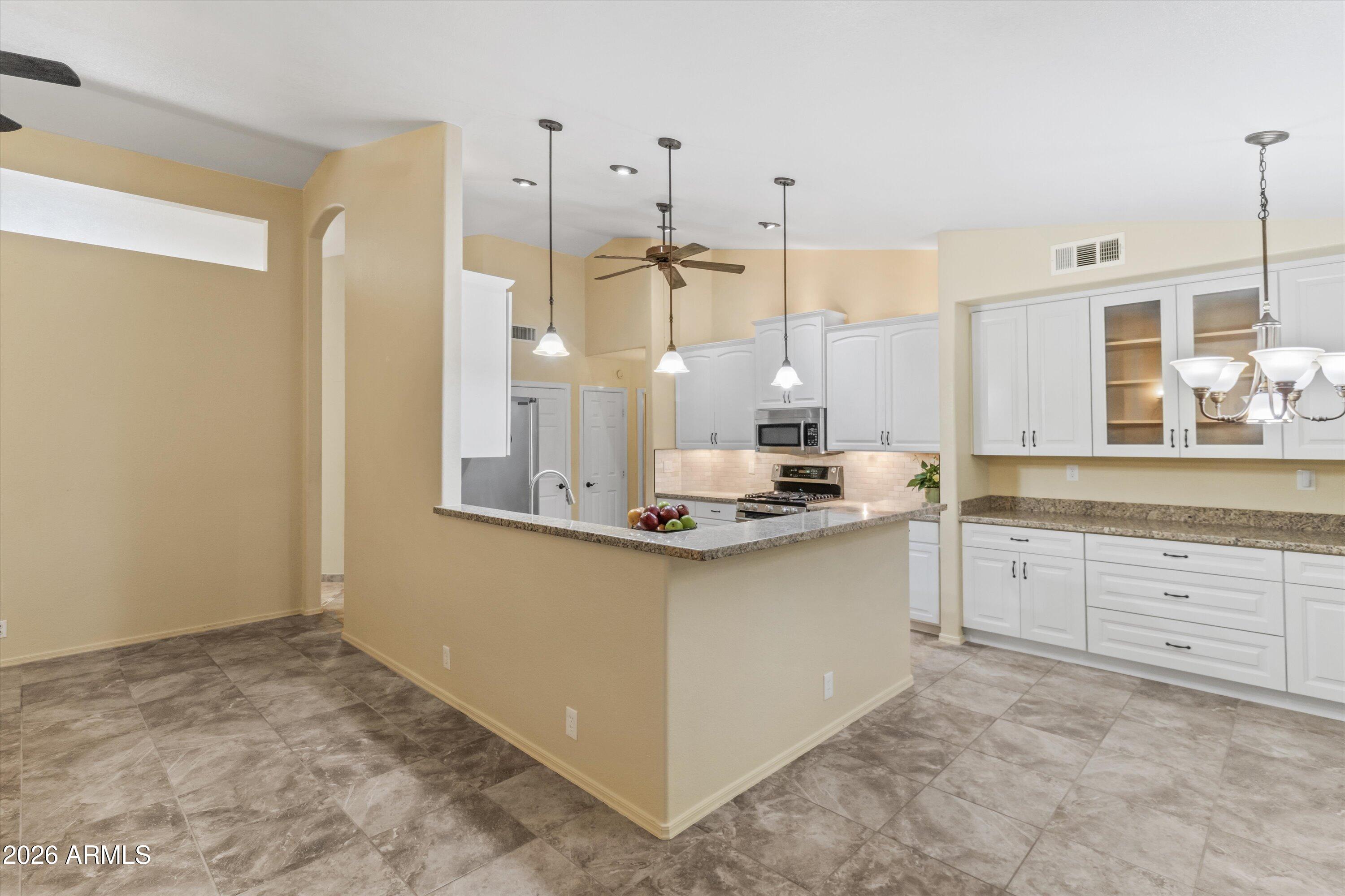 2240 E KENWOOD Street