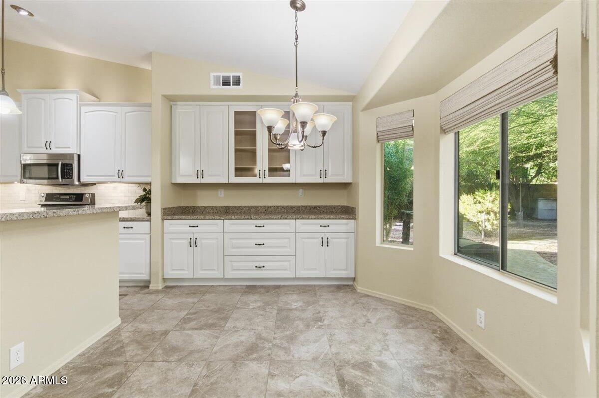 2240 E KENWOOD Street