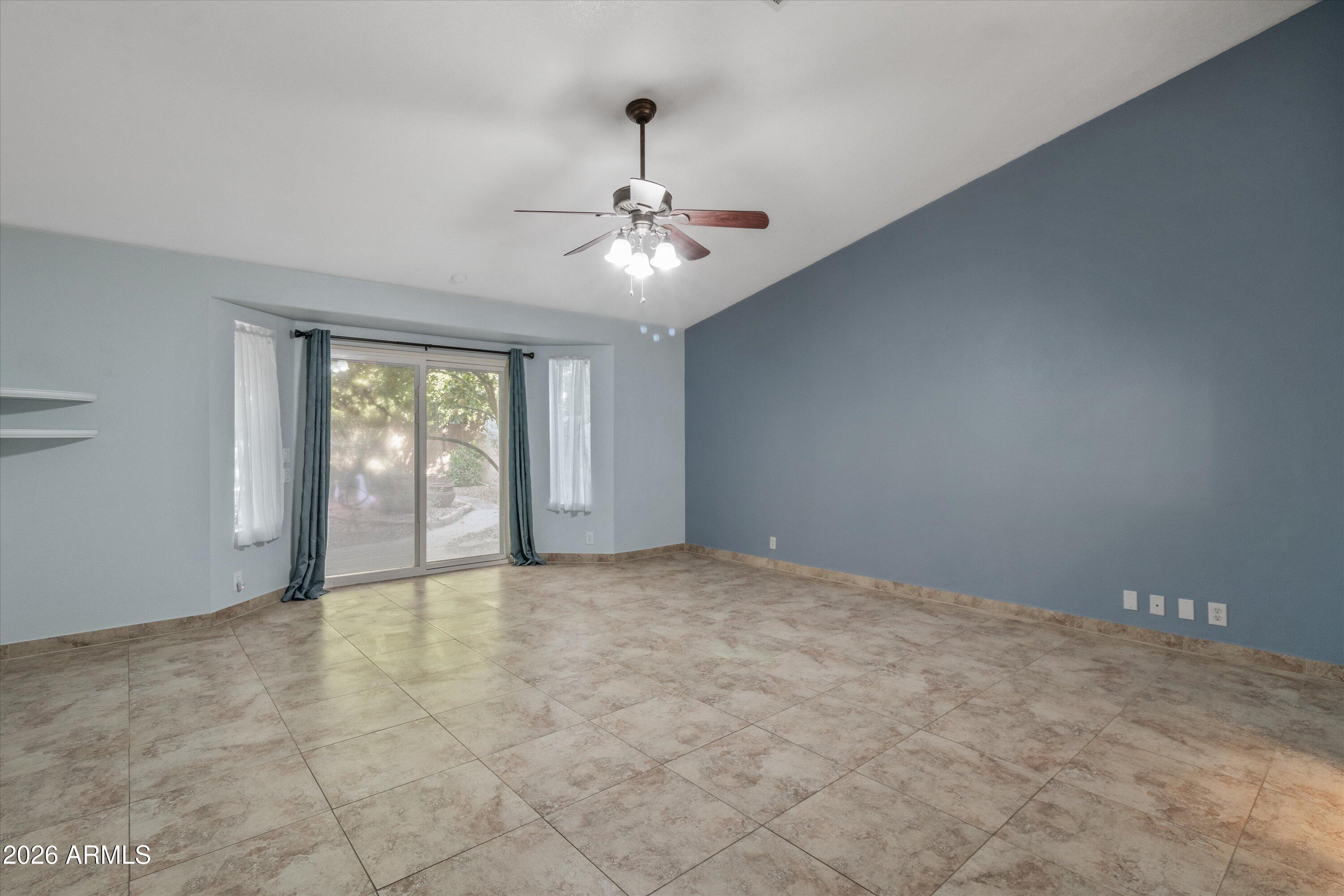 2240 E KENWOOD Street