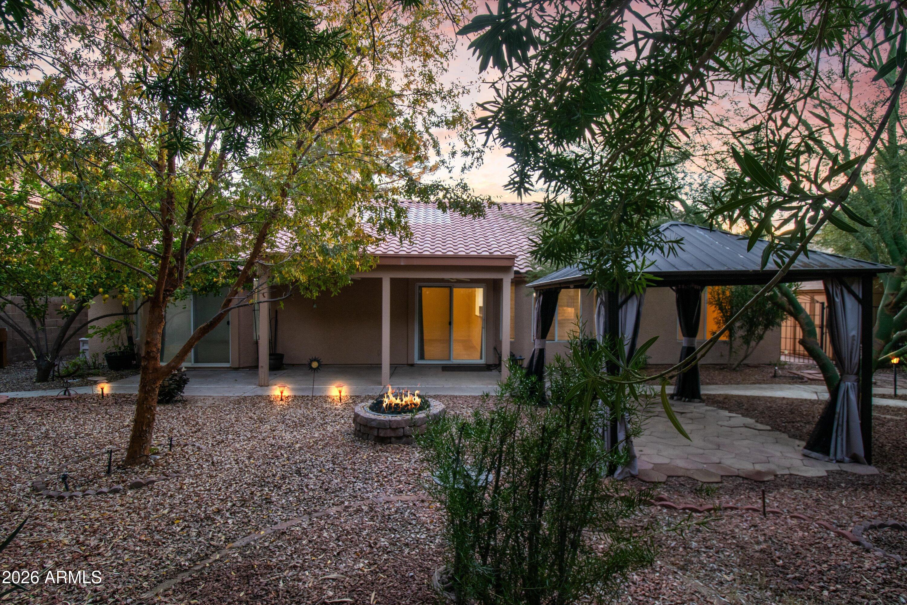 2240 E KENWOOD Street