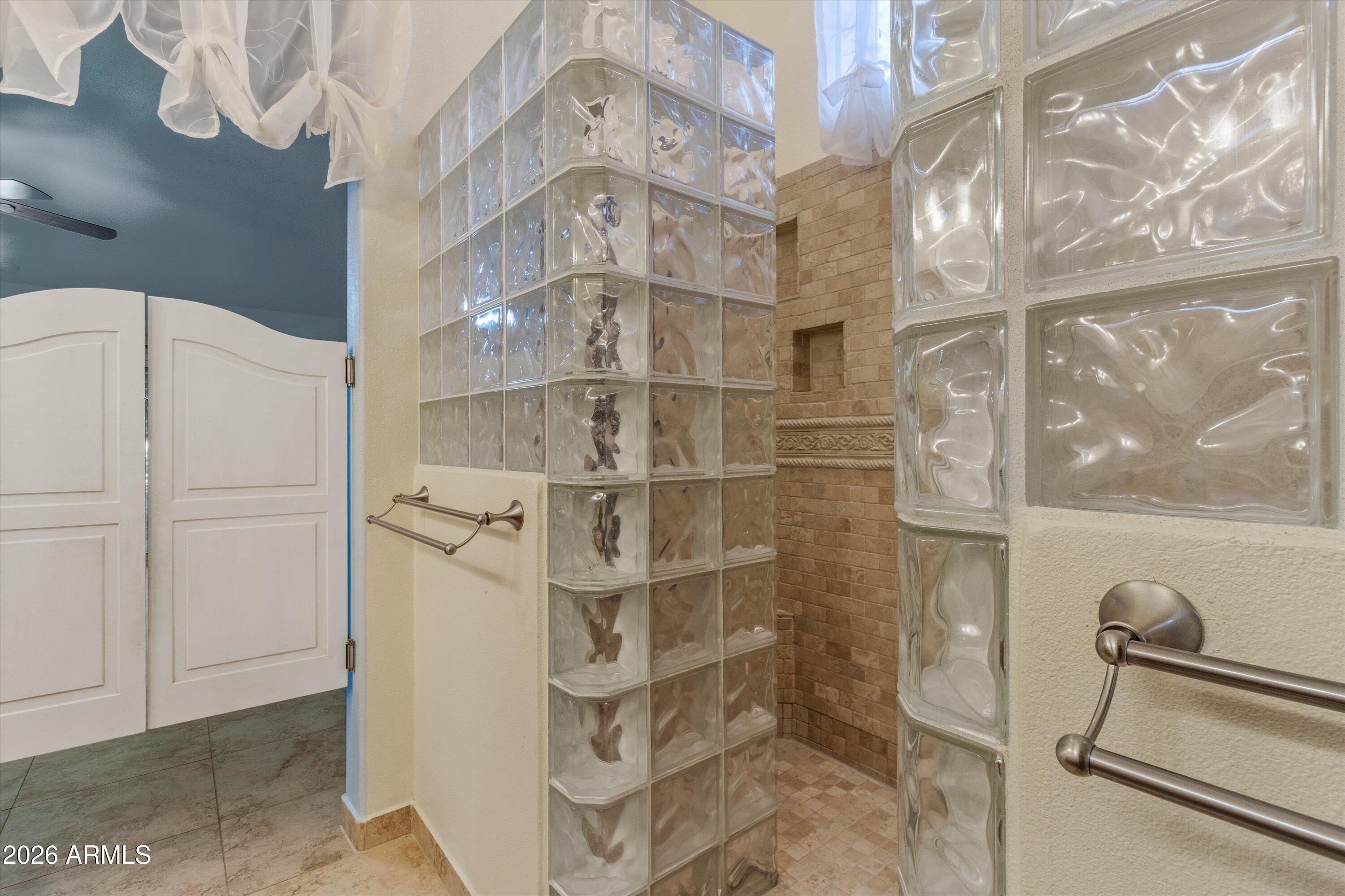 2240 E KENWOOD Street