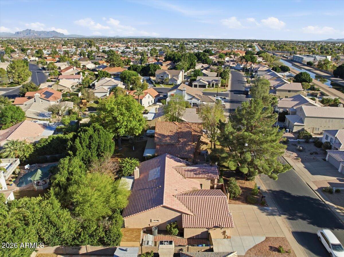 2240 E KENWOOD Street