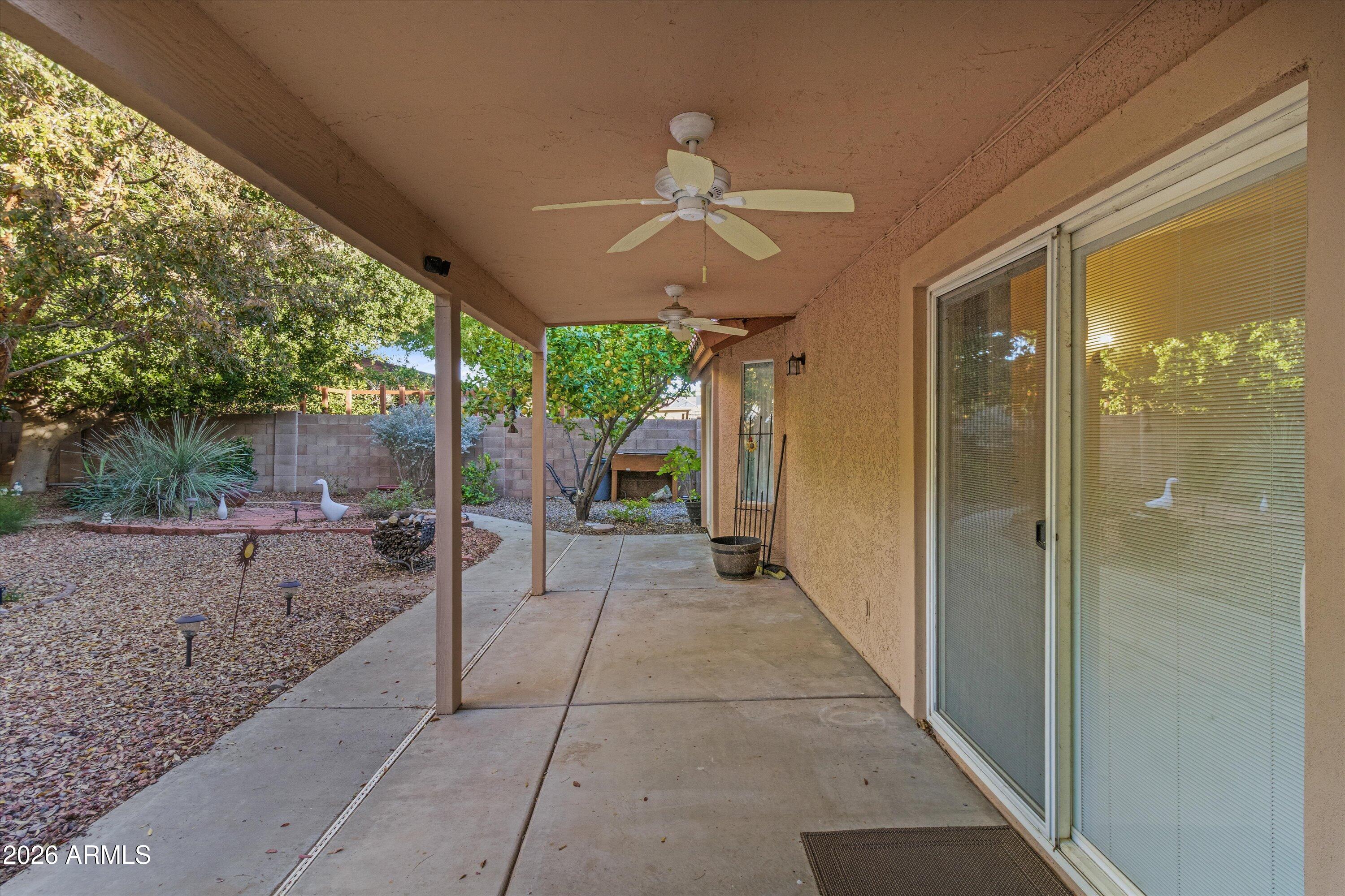 2240 E KENWOOD Street