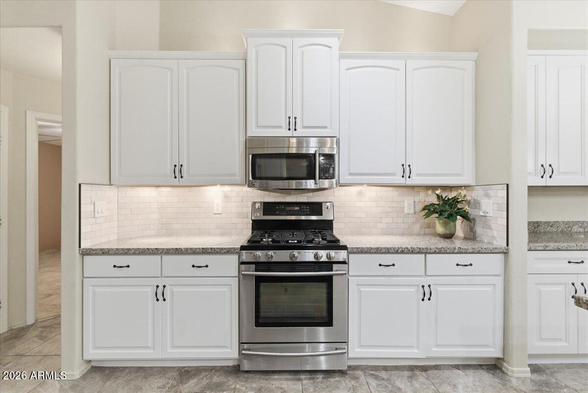 2240 E KENWOOD Street