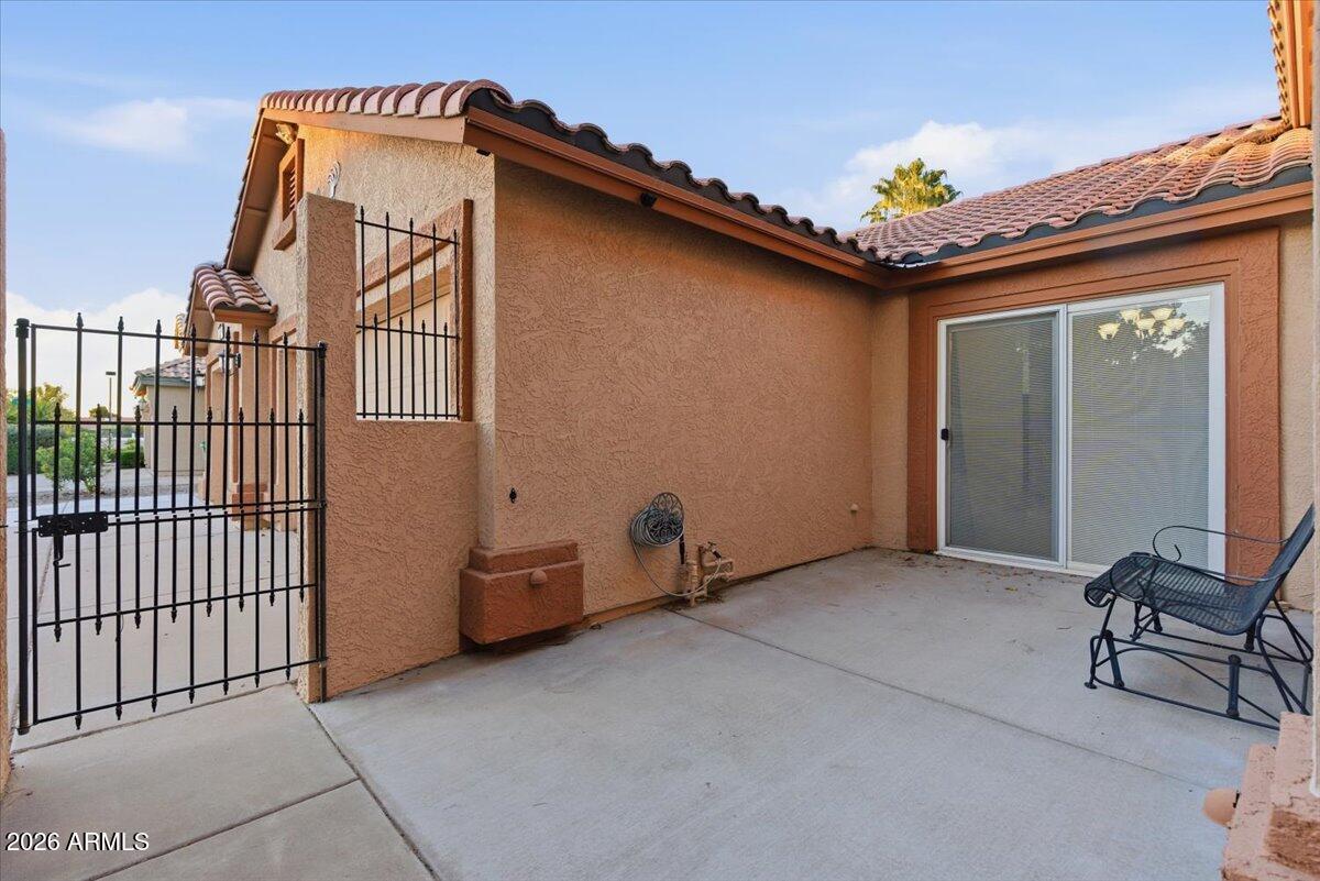 2240 E KENWOOD Street