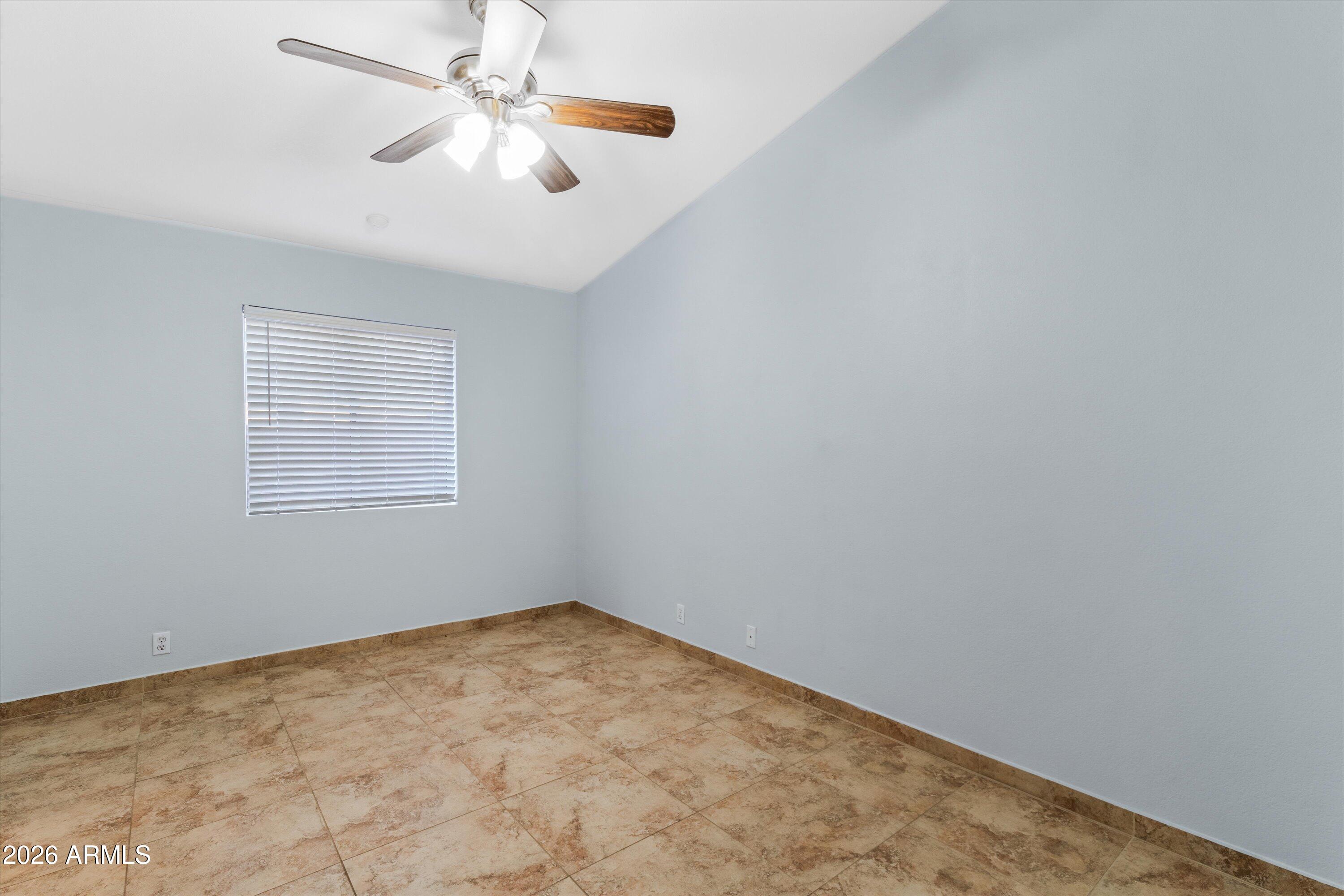 2240 E KENWOOD Street