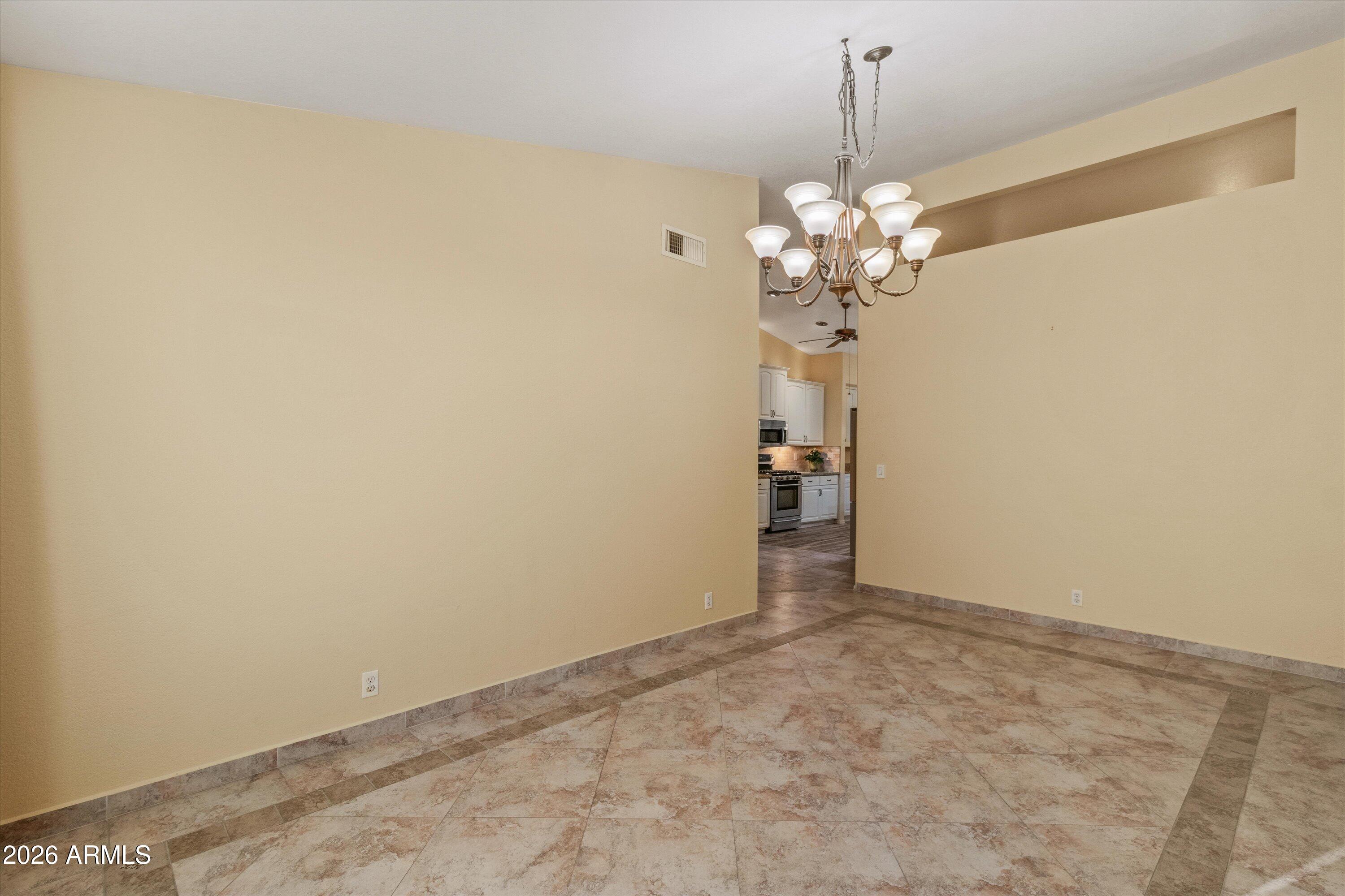 2240 E KENWOOD Street