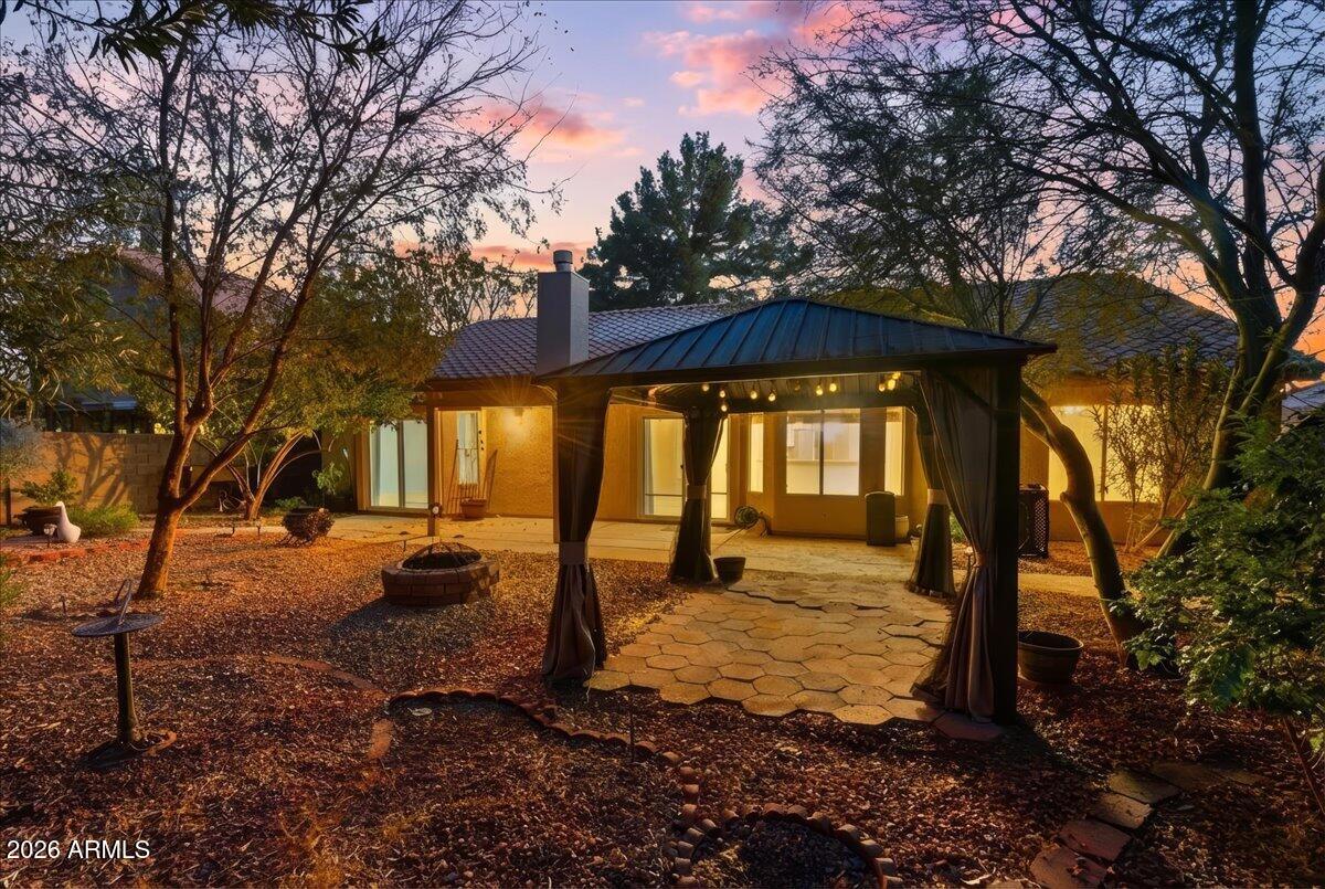 2240 E KENWOOD Street